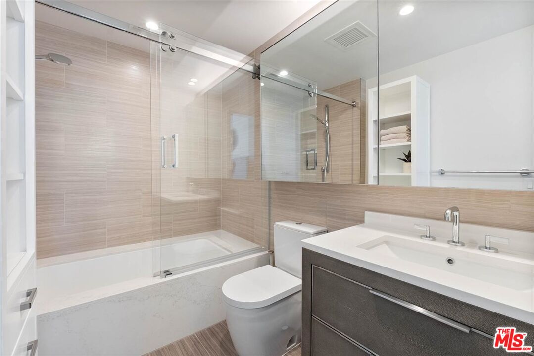 877 Francisco St Unit: 2809