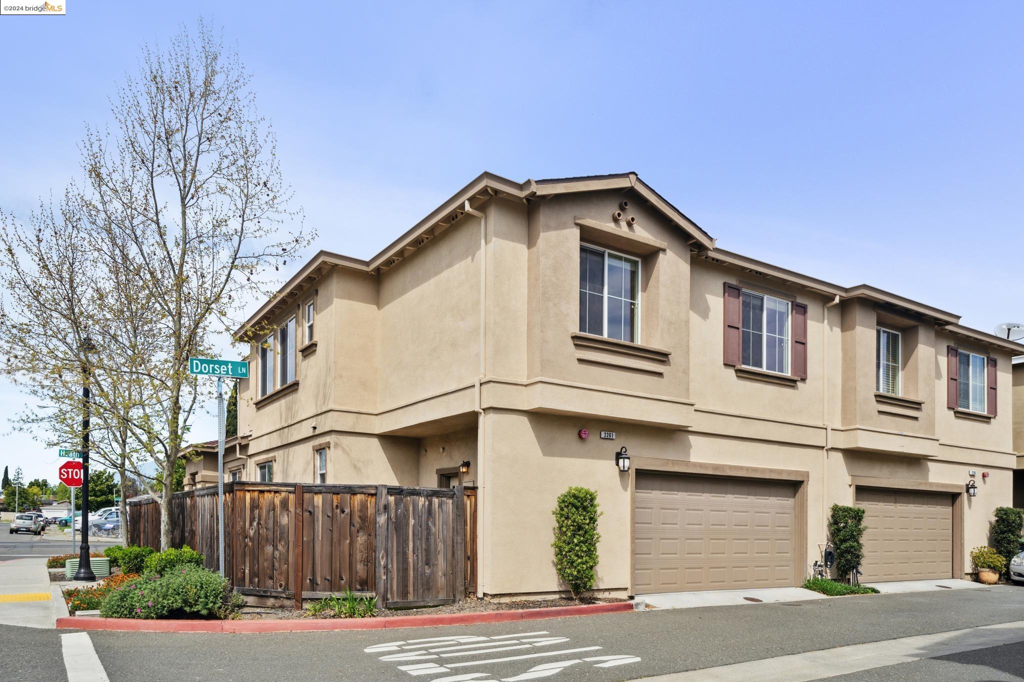 2261 Dorset Ln