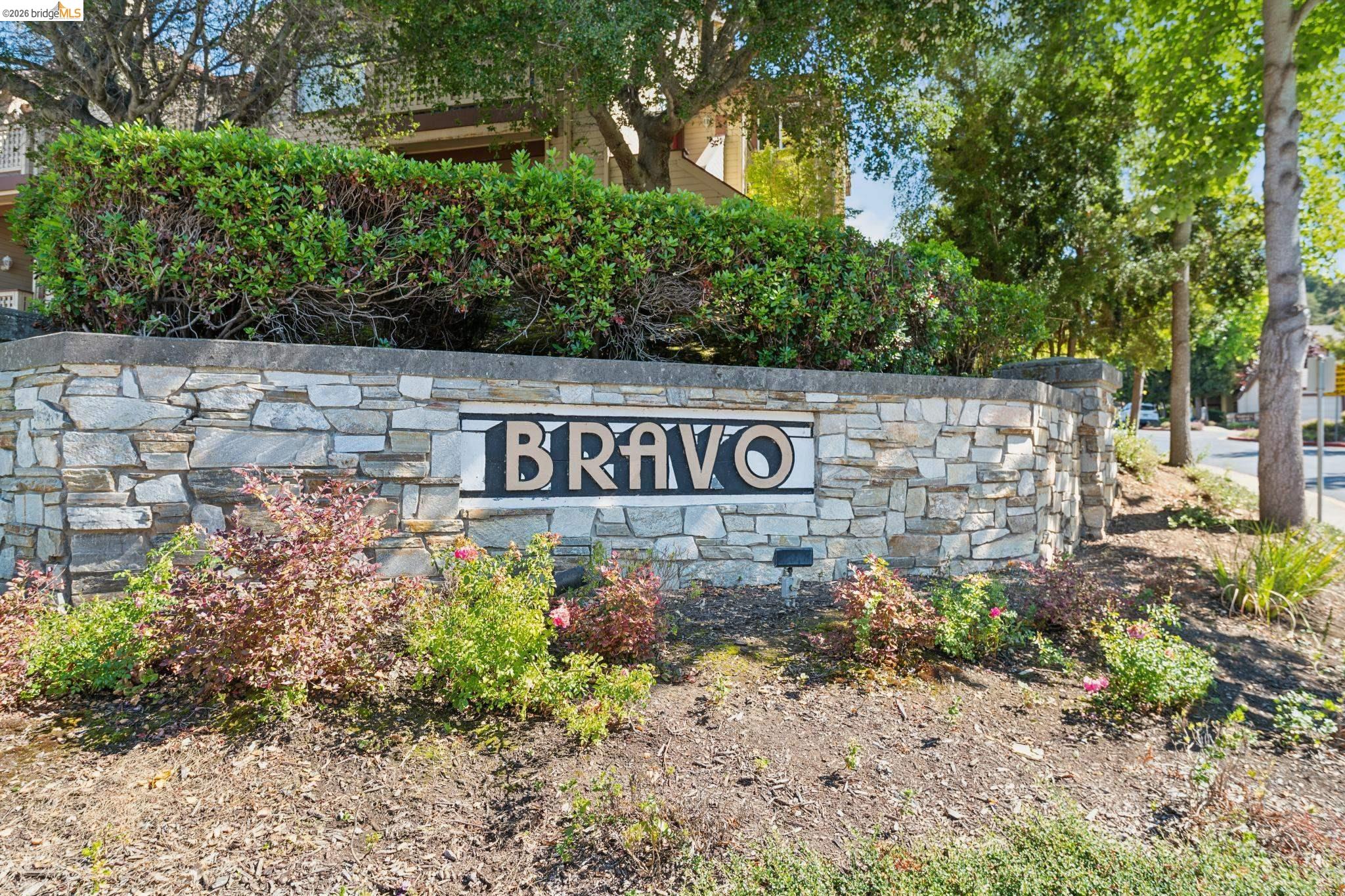 255 Florence Ct