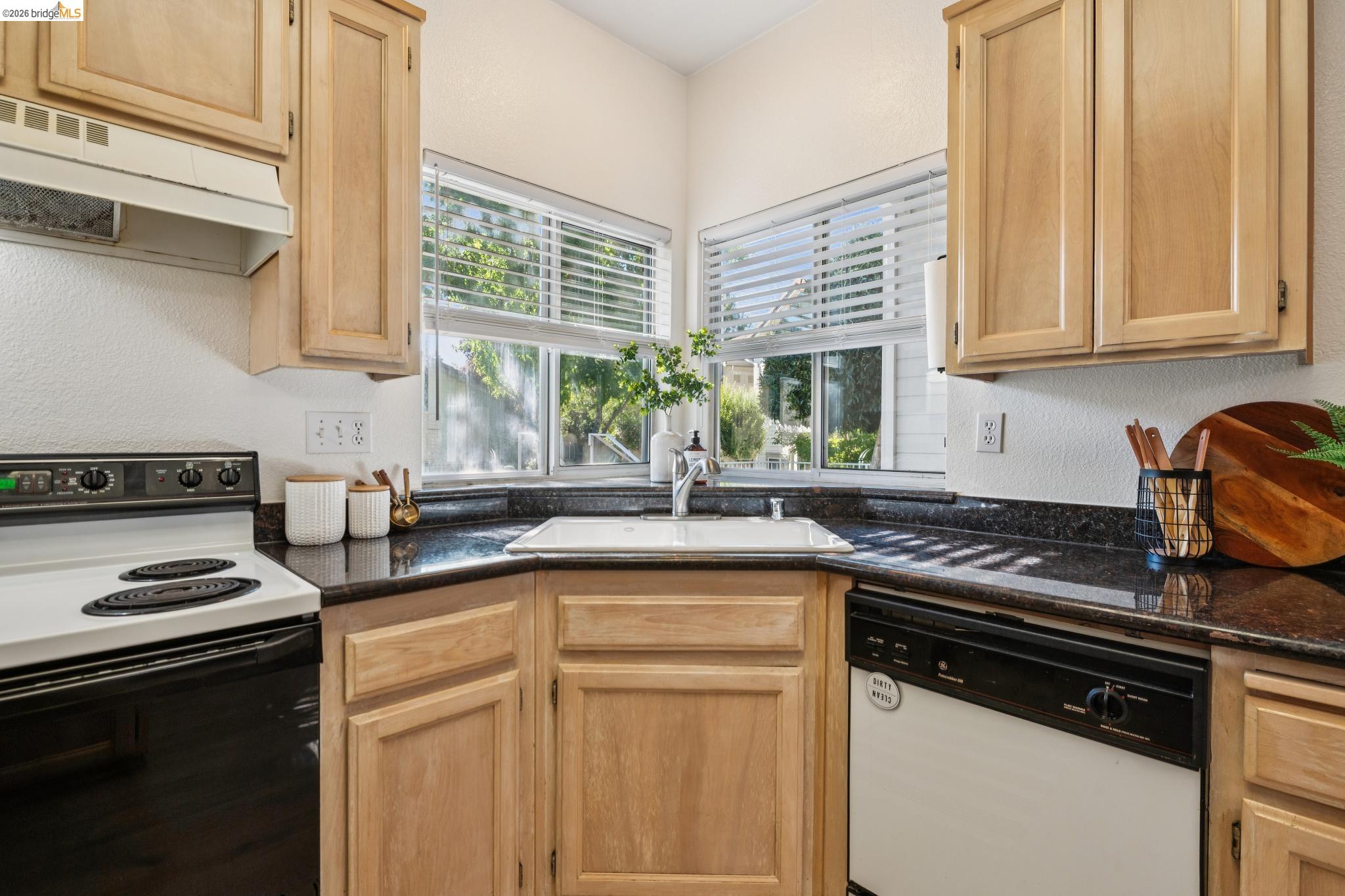 255 Florence Ct