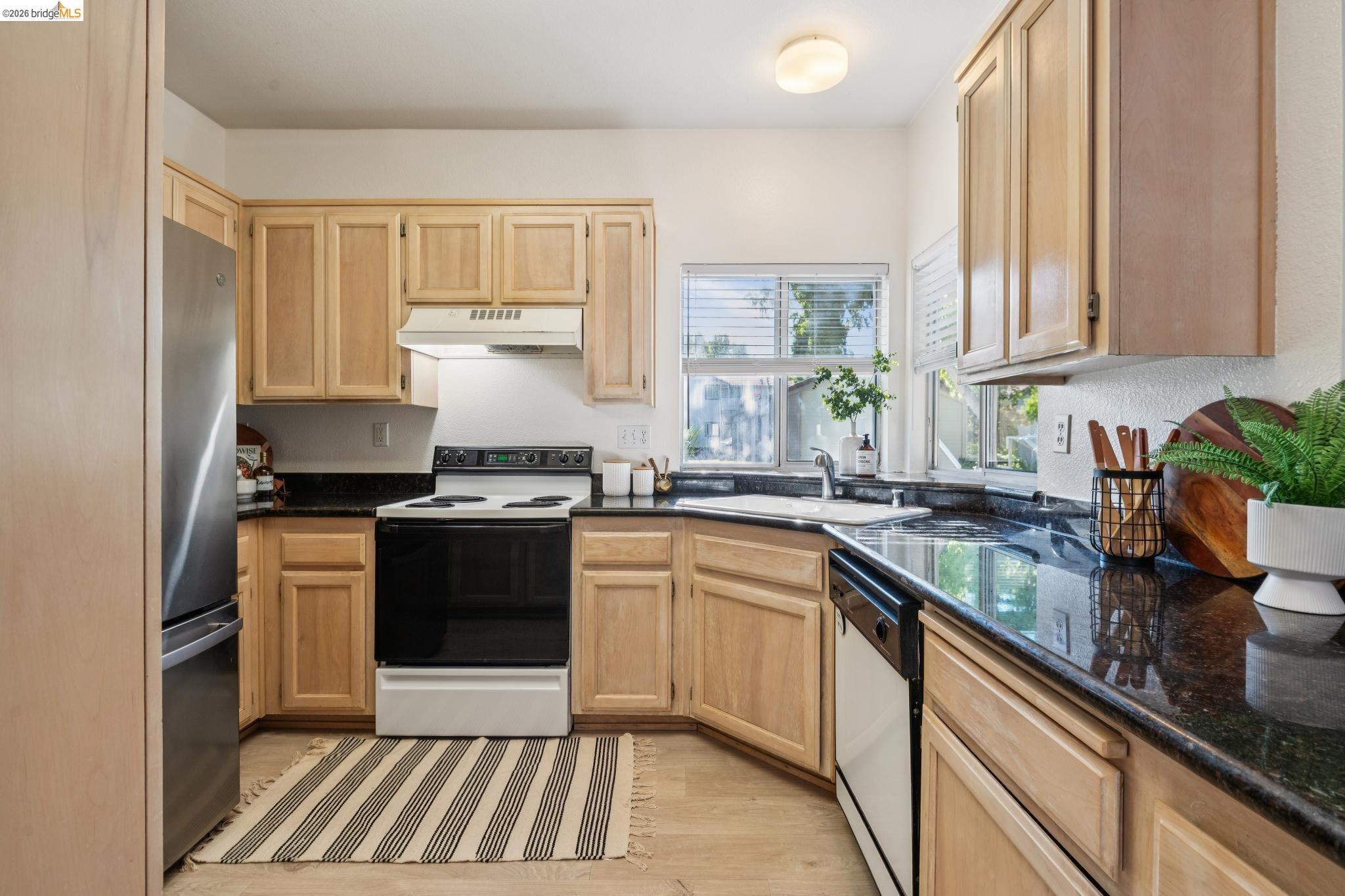 255 Florence Ct