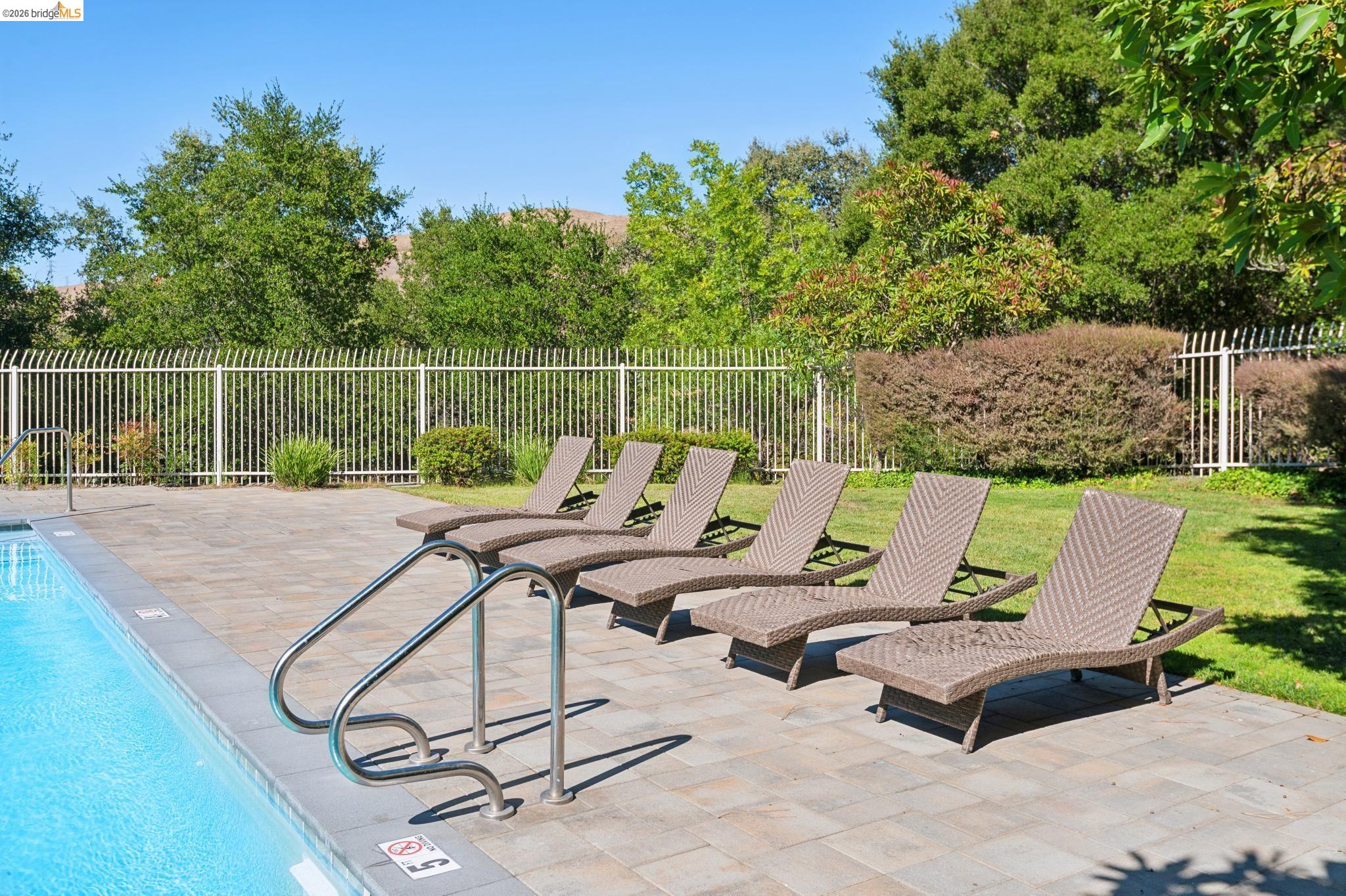 255 Florence Ct
