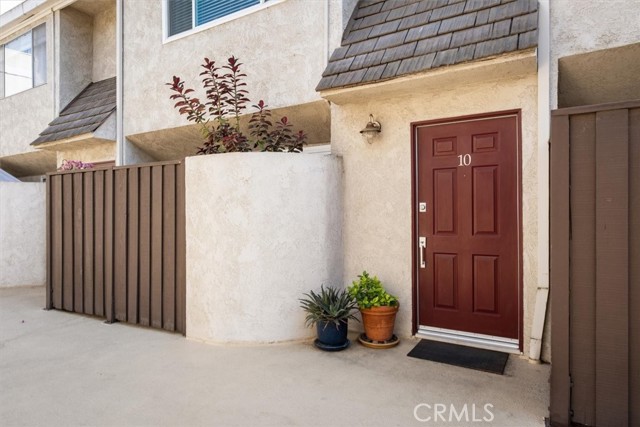 4230 Whitsett AVE Unit: 10