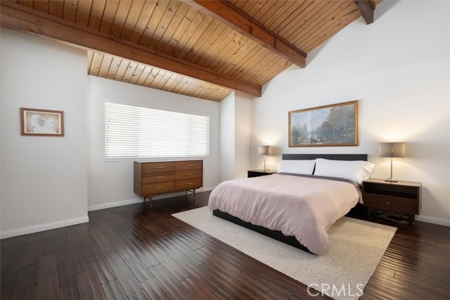 4230 Whitsett AVE Unit: 10