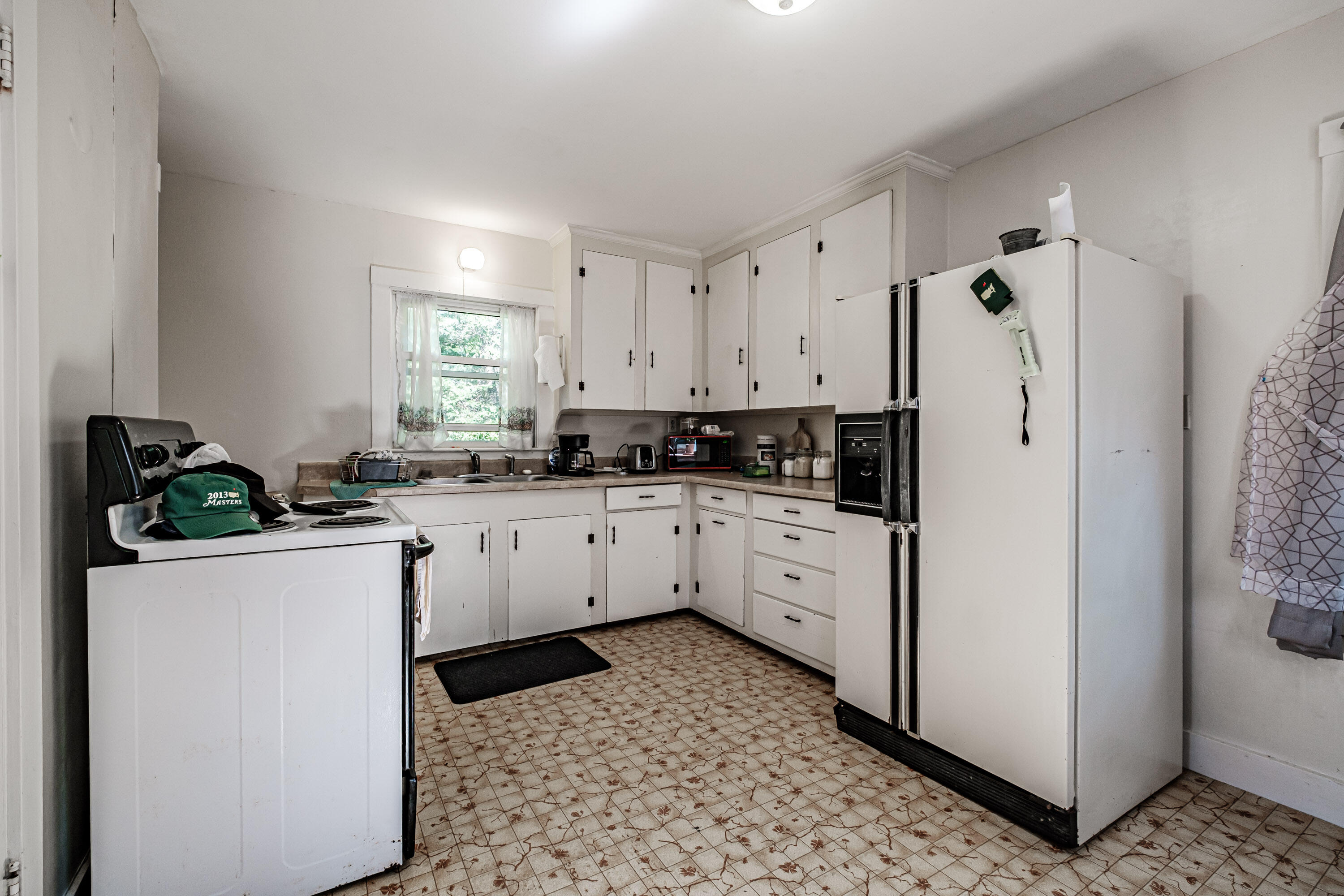 696 Royalsborough Road