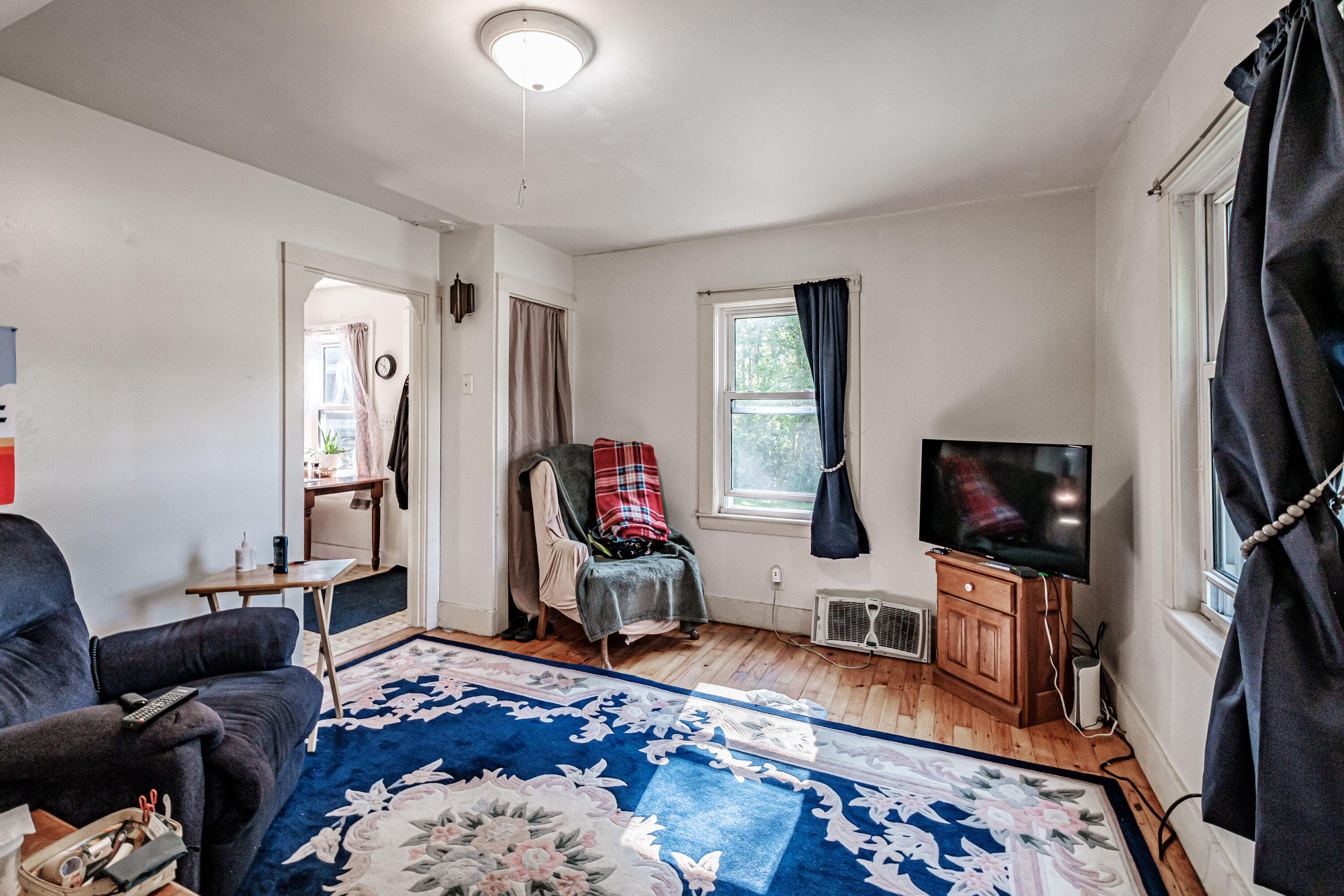 696 Royalsborough Road