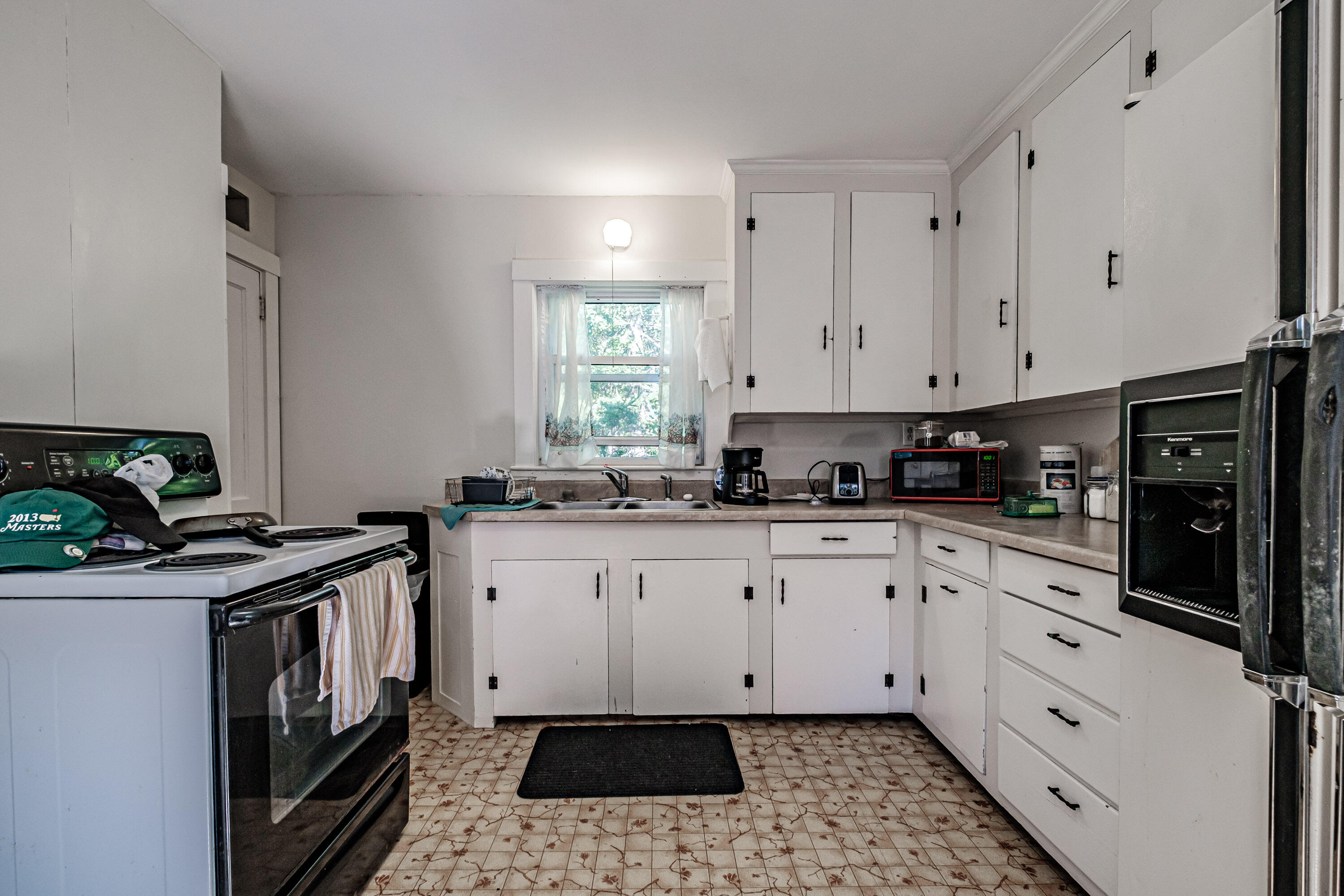 696 Royalsborough Road