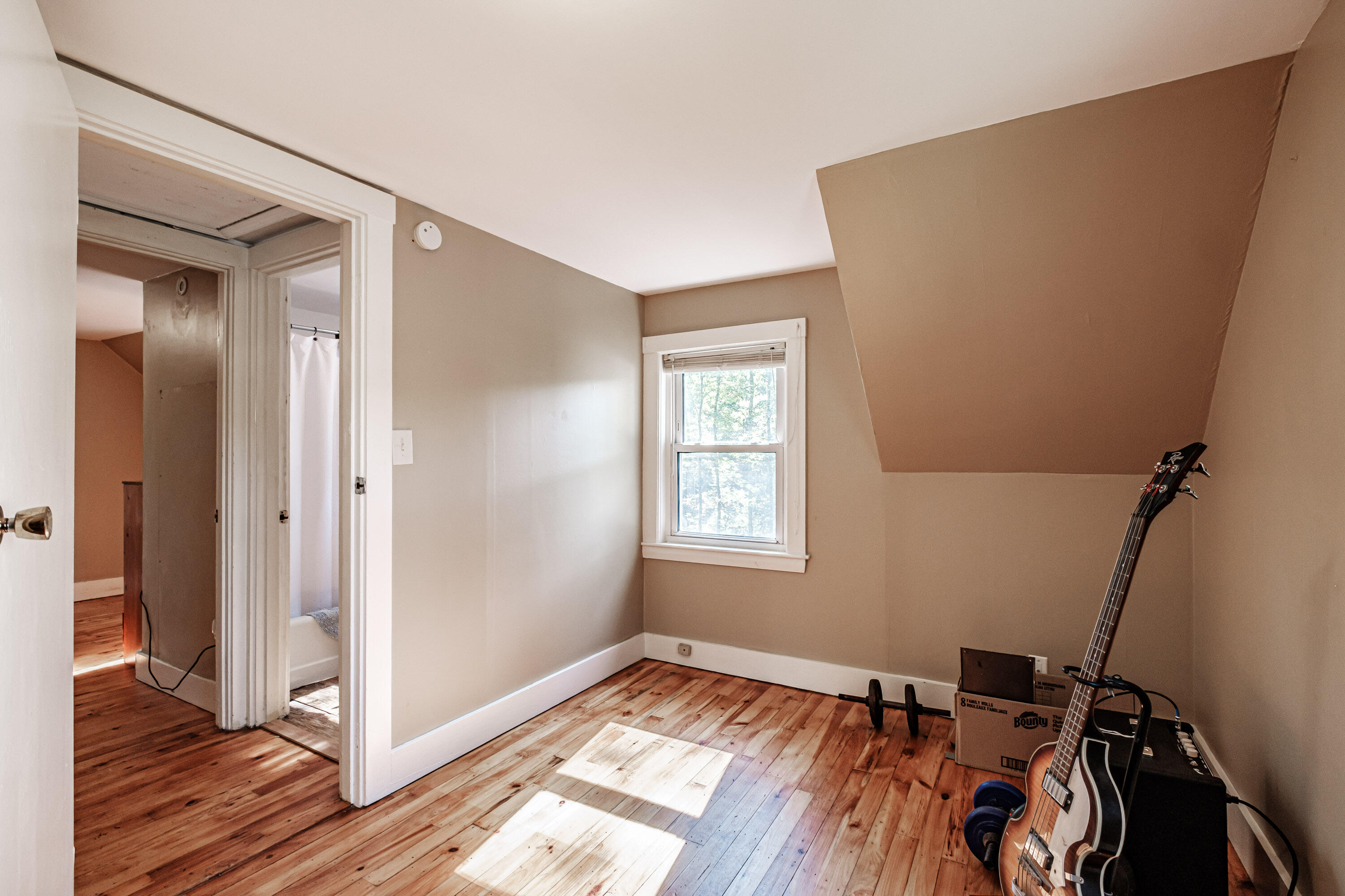 696 Royalsborough Road