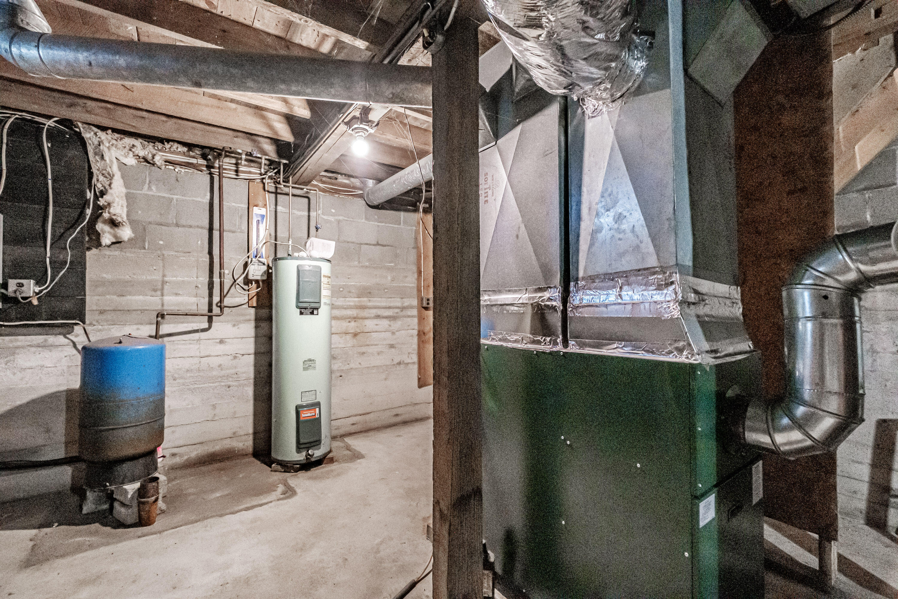 696 Royalsborough Road