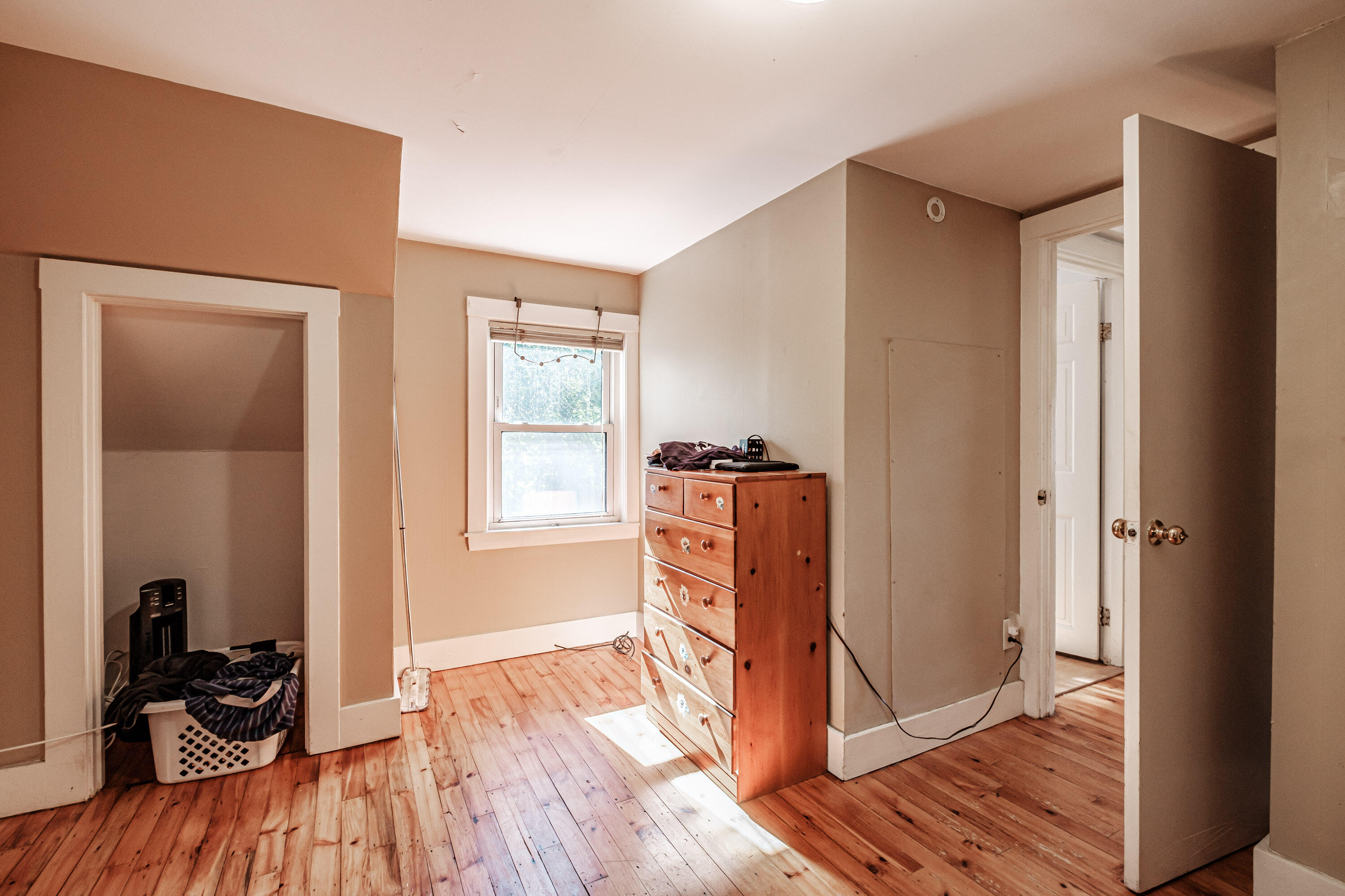 696 Royalsborough Road