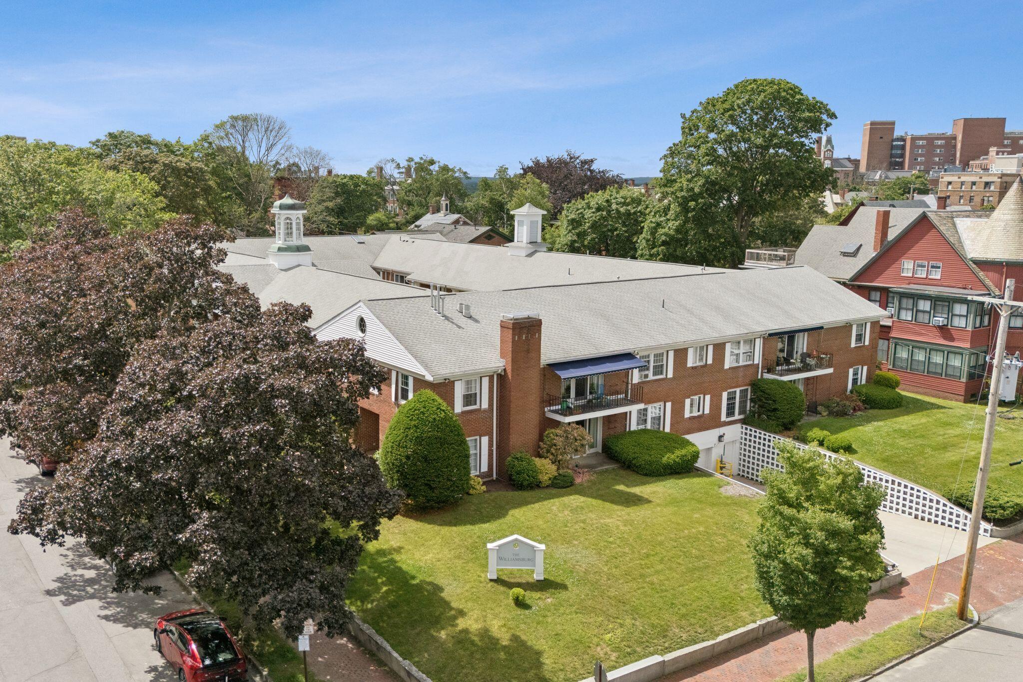 179 Pine Street, 1B