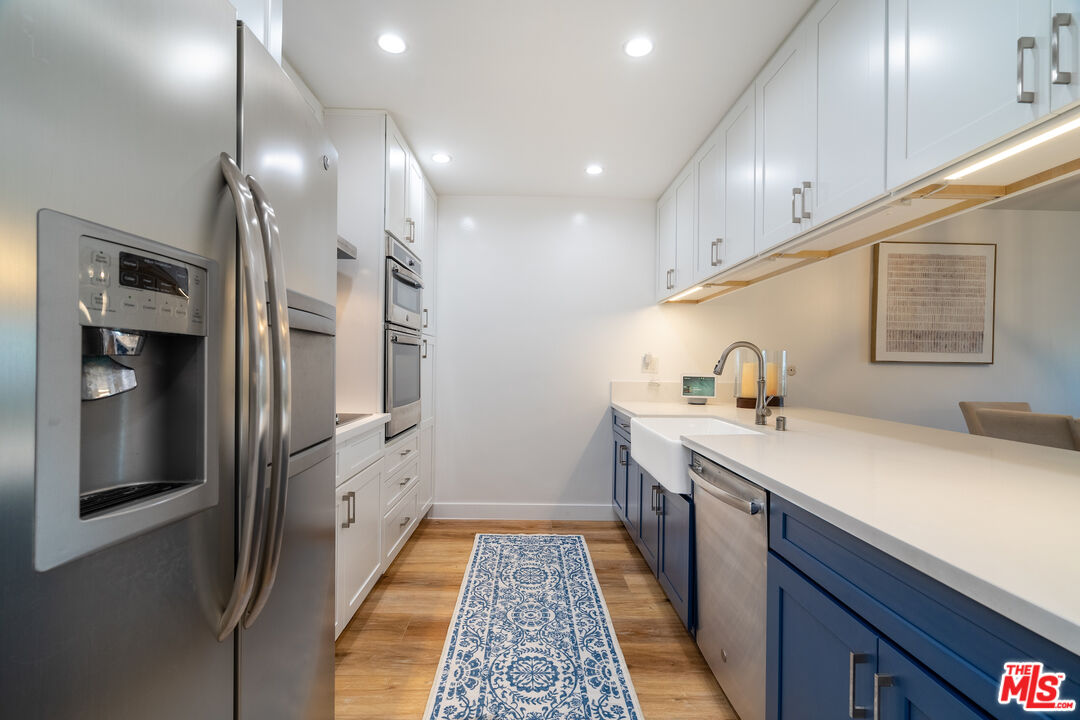 5650 Cambridge Way Unit: 17