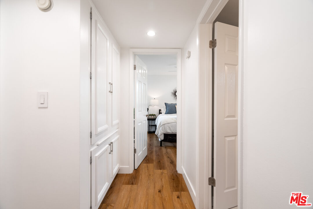 5650 Cambridge Way Unit: 17