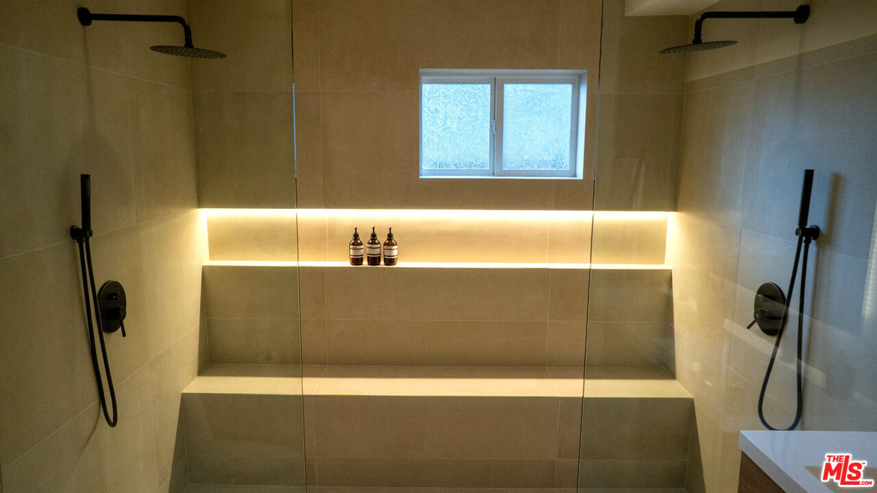 17856 Cathedral Pl
