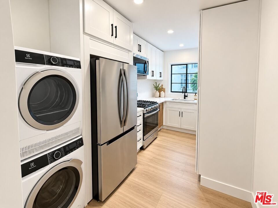 8736 Holloway Dr Unit: C