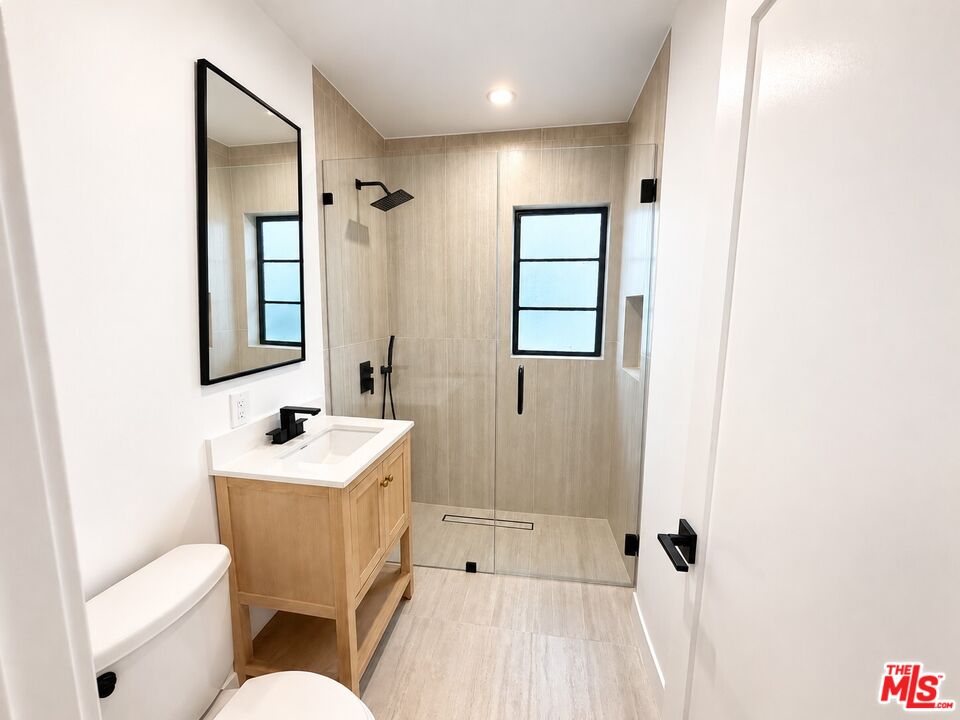 8736 Holloway Dr Unit: C