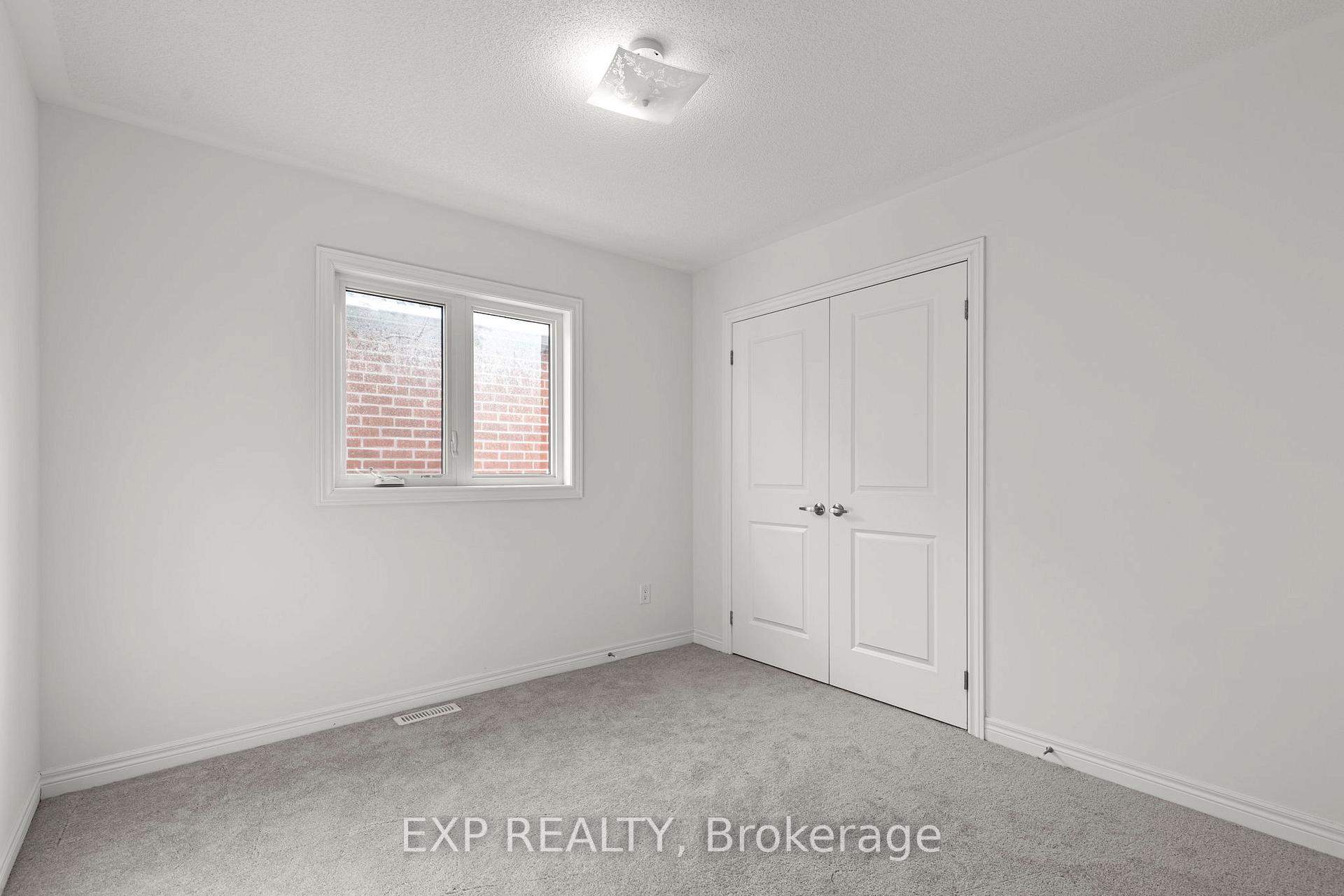 52 Baycroft Boulevard