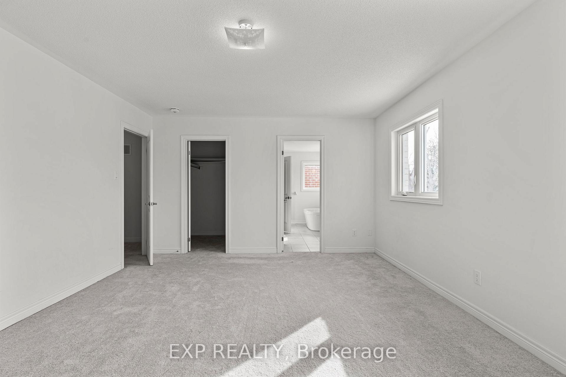 52 Baycroft Boulevard