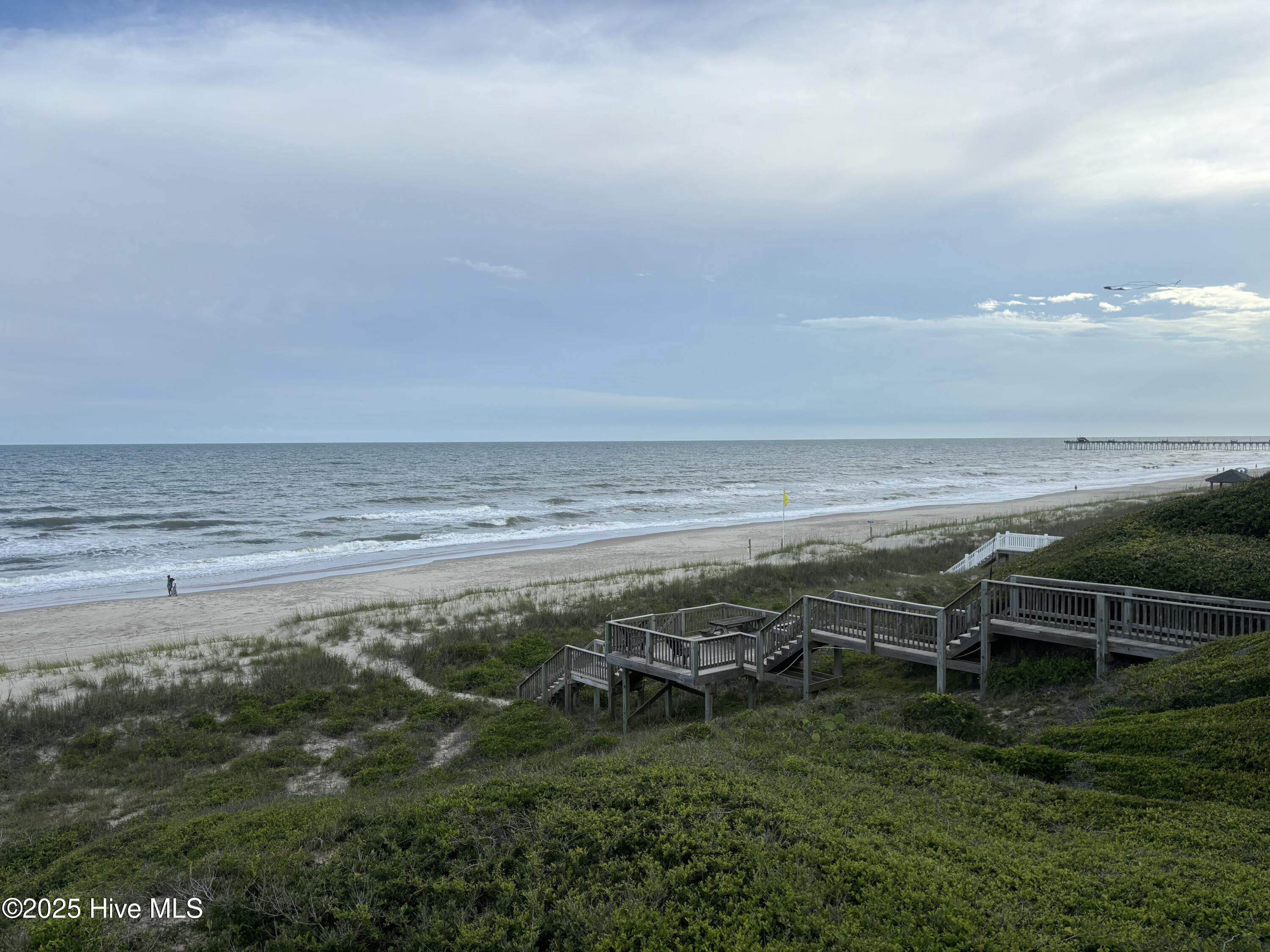 7411 Ocean Drive, E&W