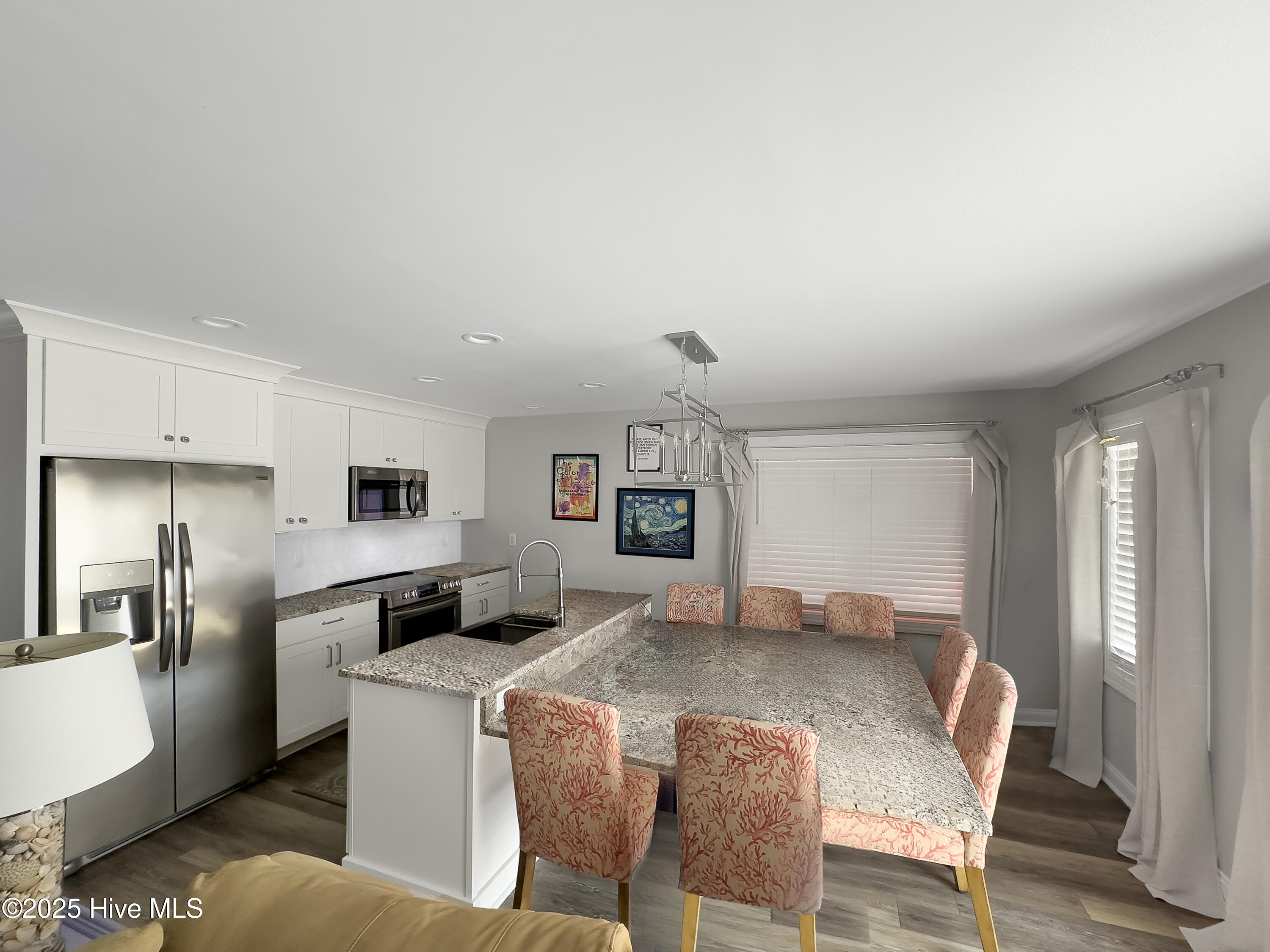 7411 Ocean Drive, E&W