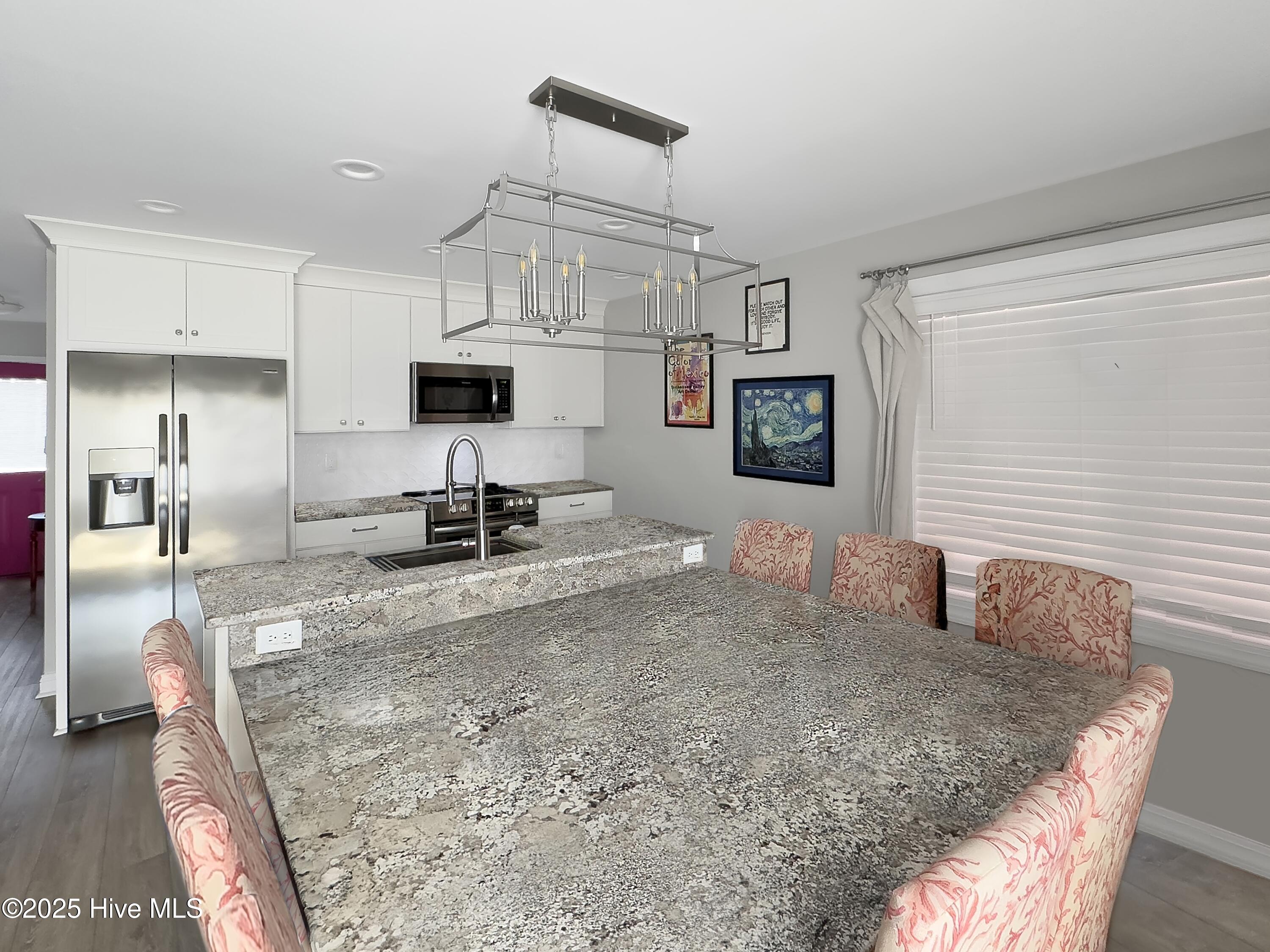7411 Ocean Drive, E&W