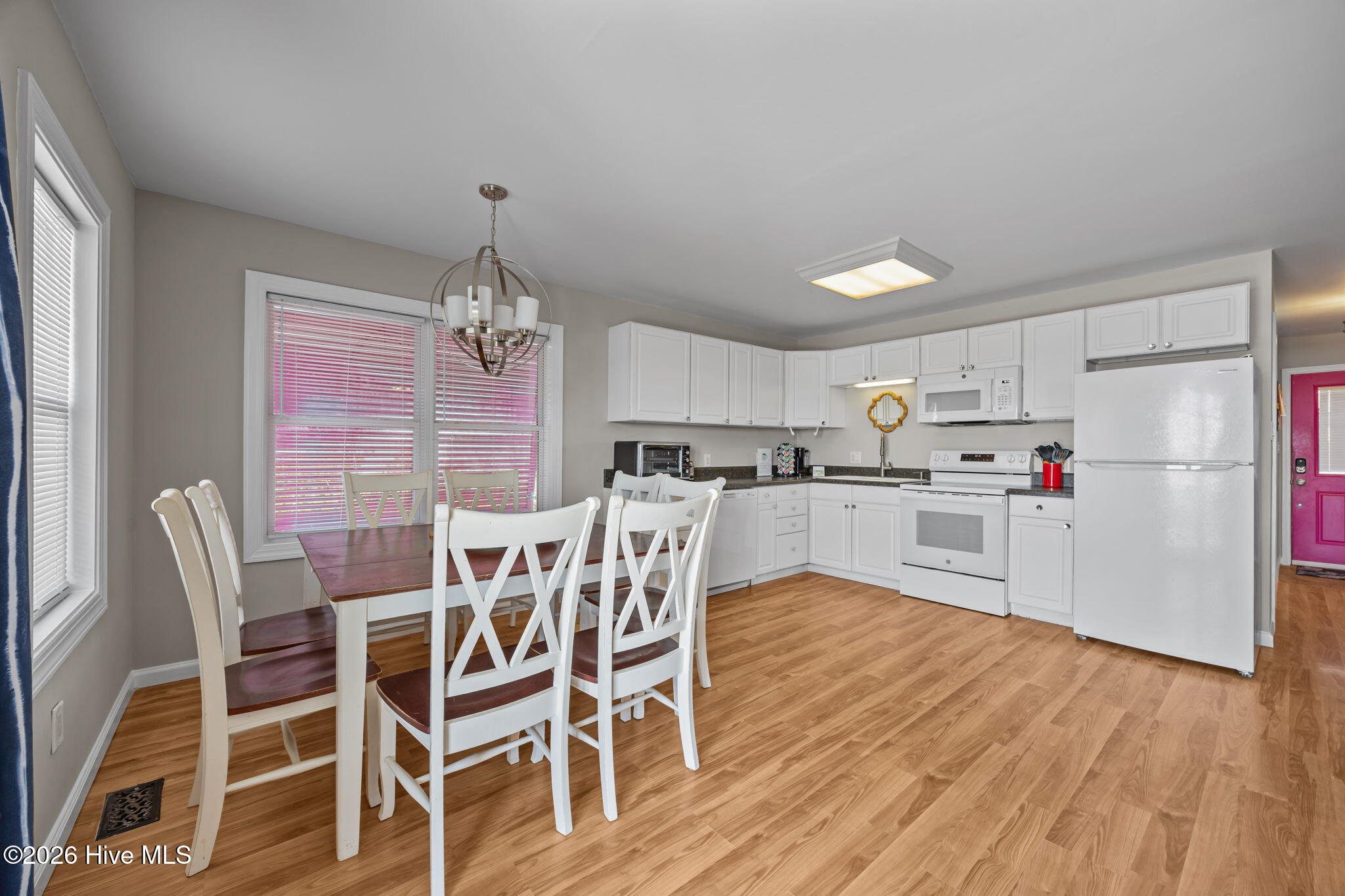 7411 Ocean Drive E&W