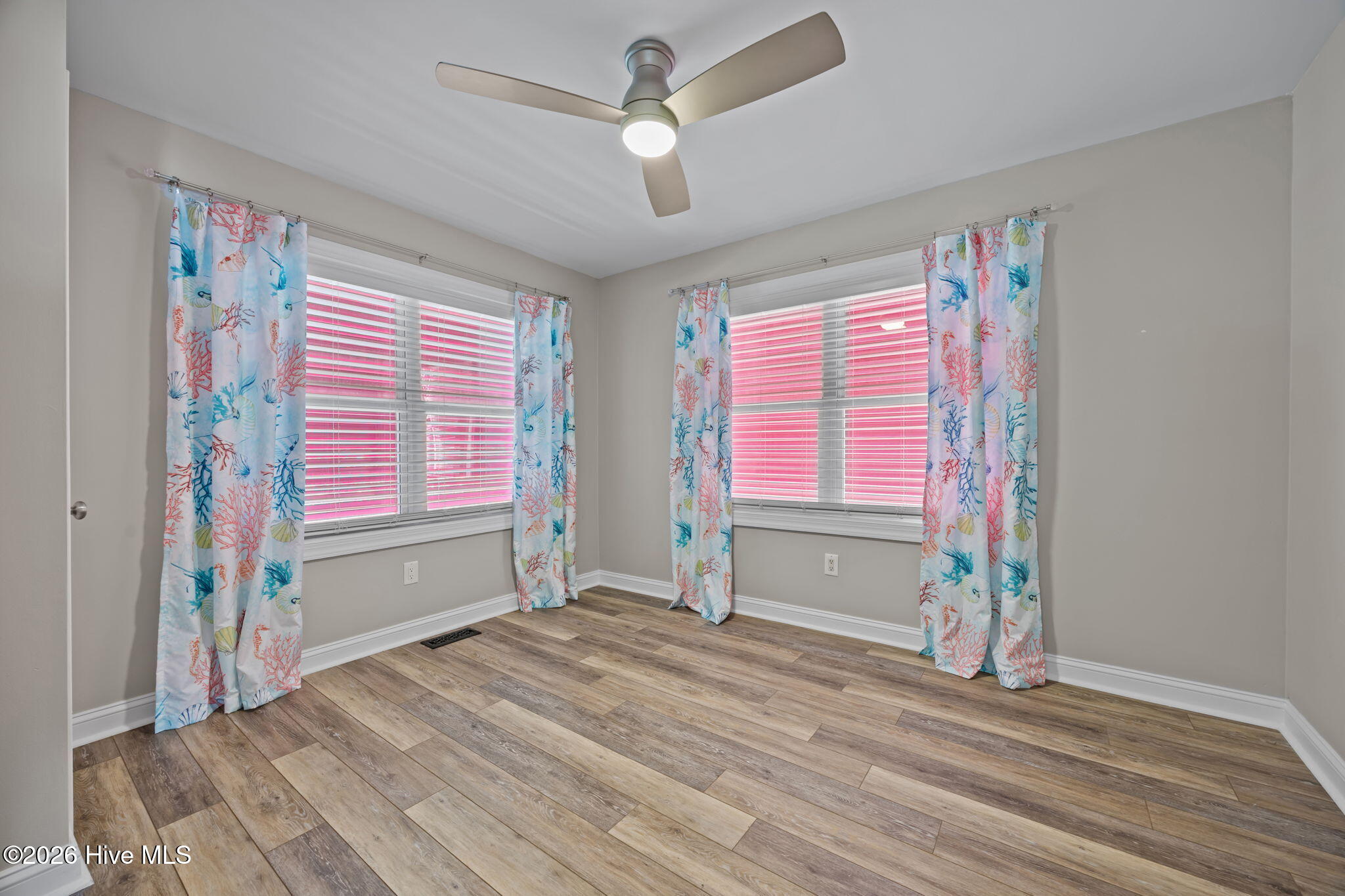 7411 Ocean Drive E&W