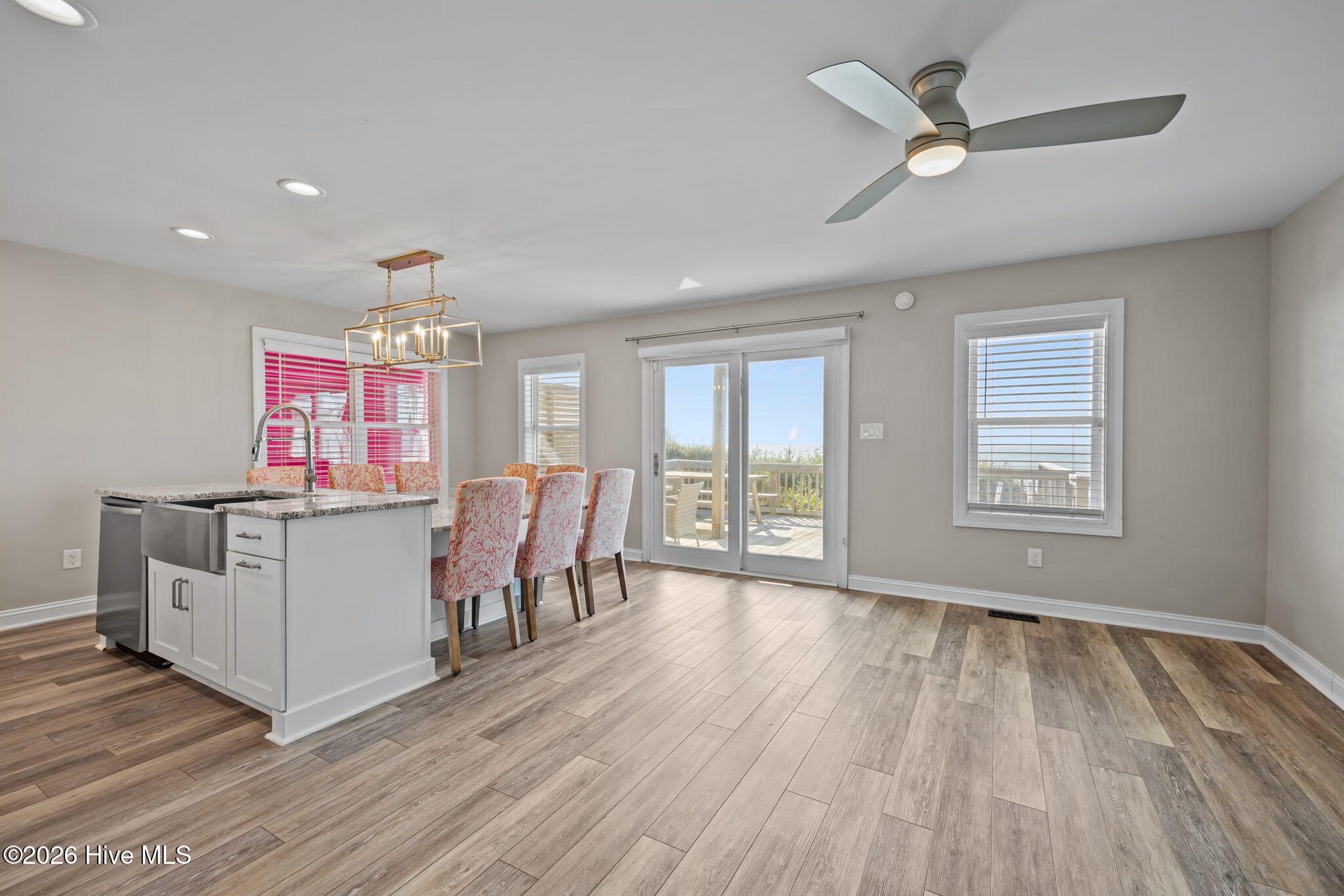 7411 Ocean Drive E&W
