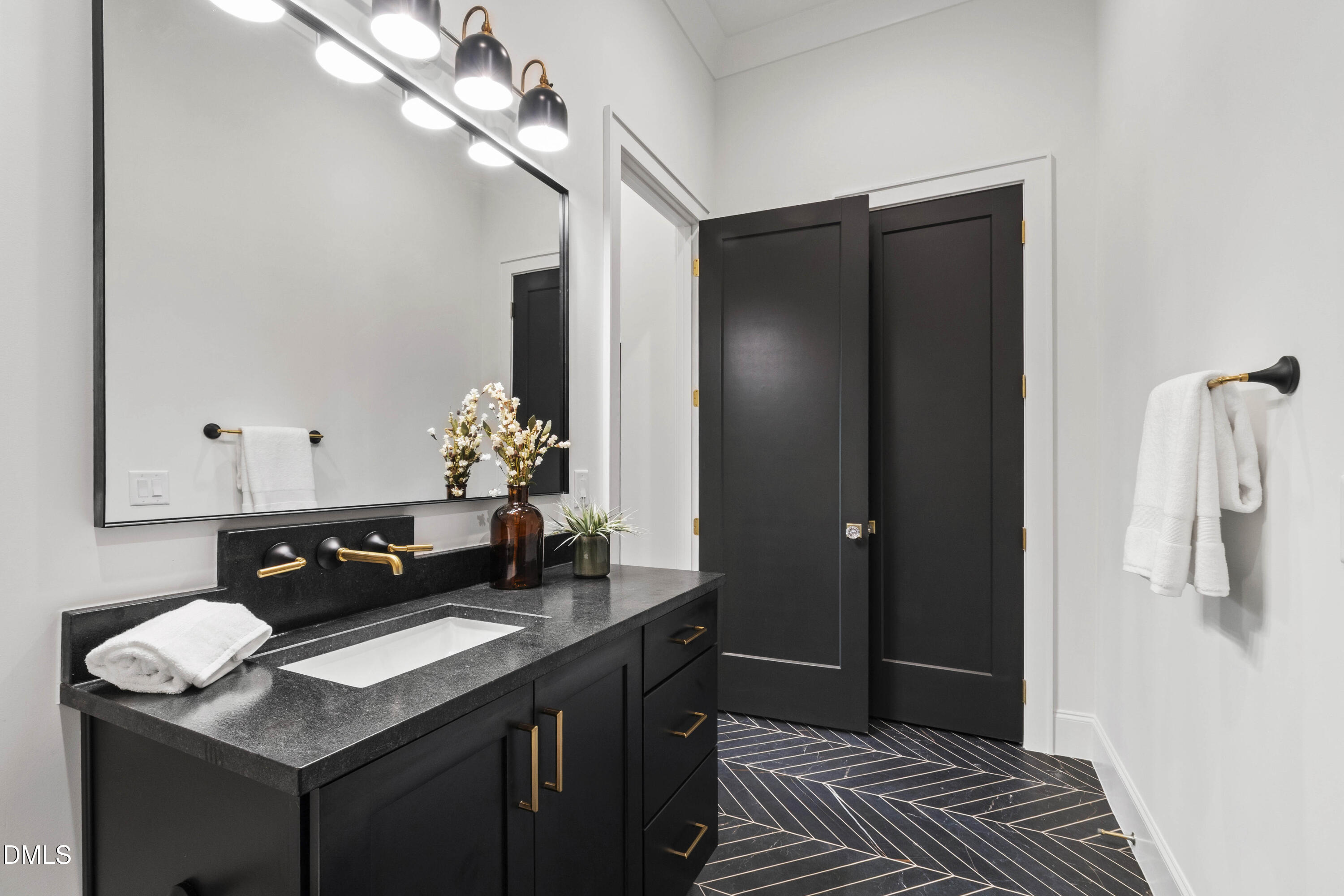 1500 Favorwood Court