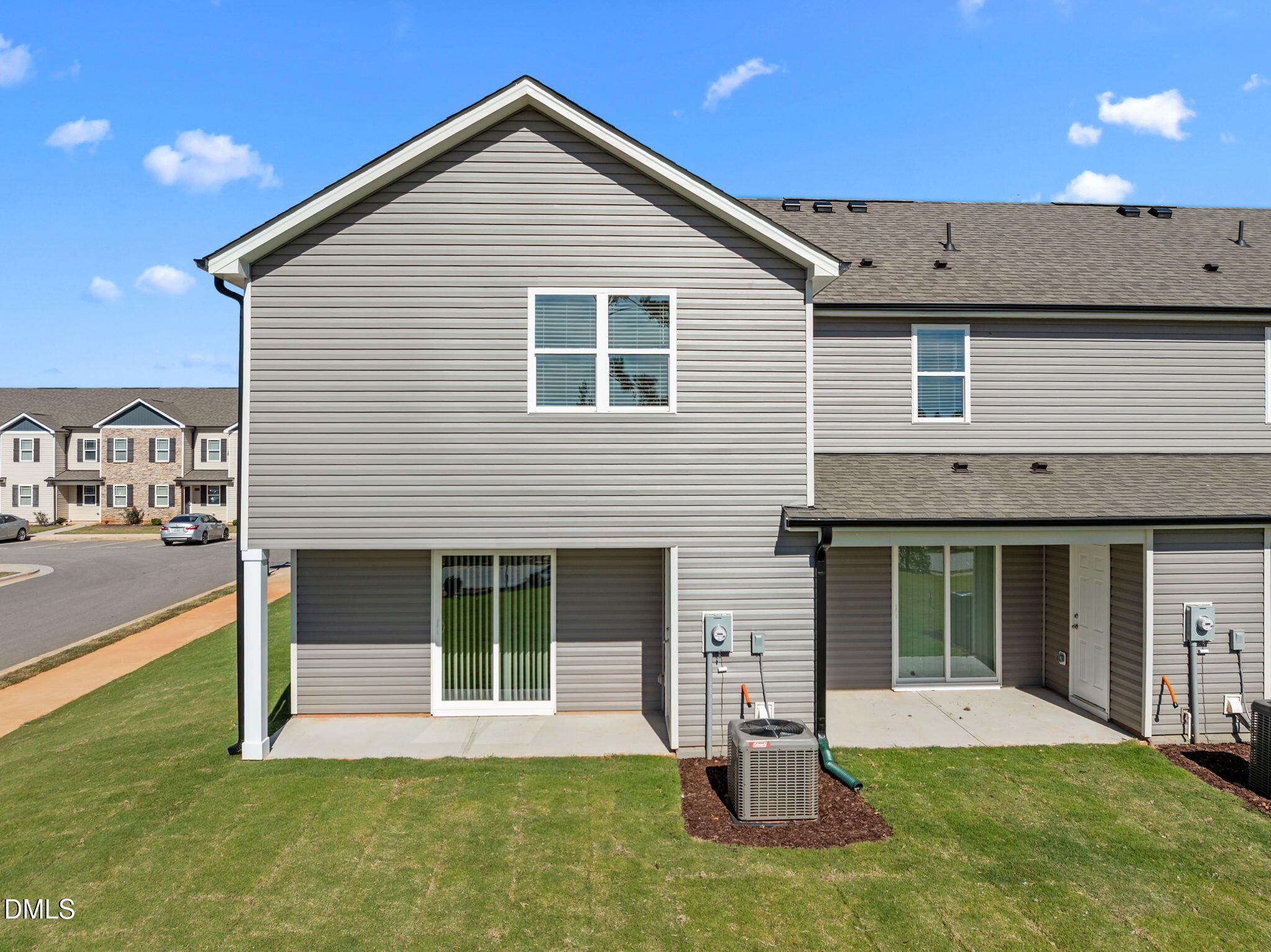 1047 Peony Lane