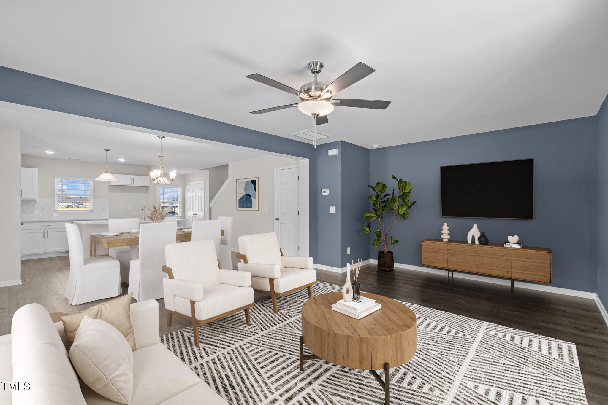 1047 Peony Lane