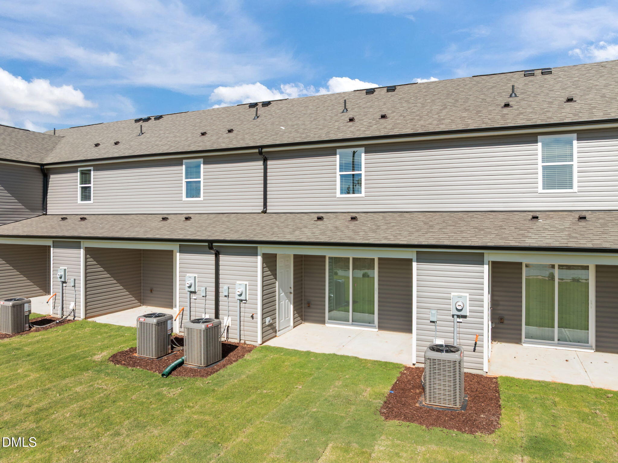 1043 Peony Lane