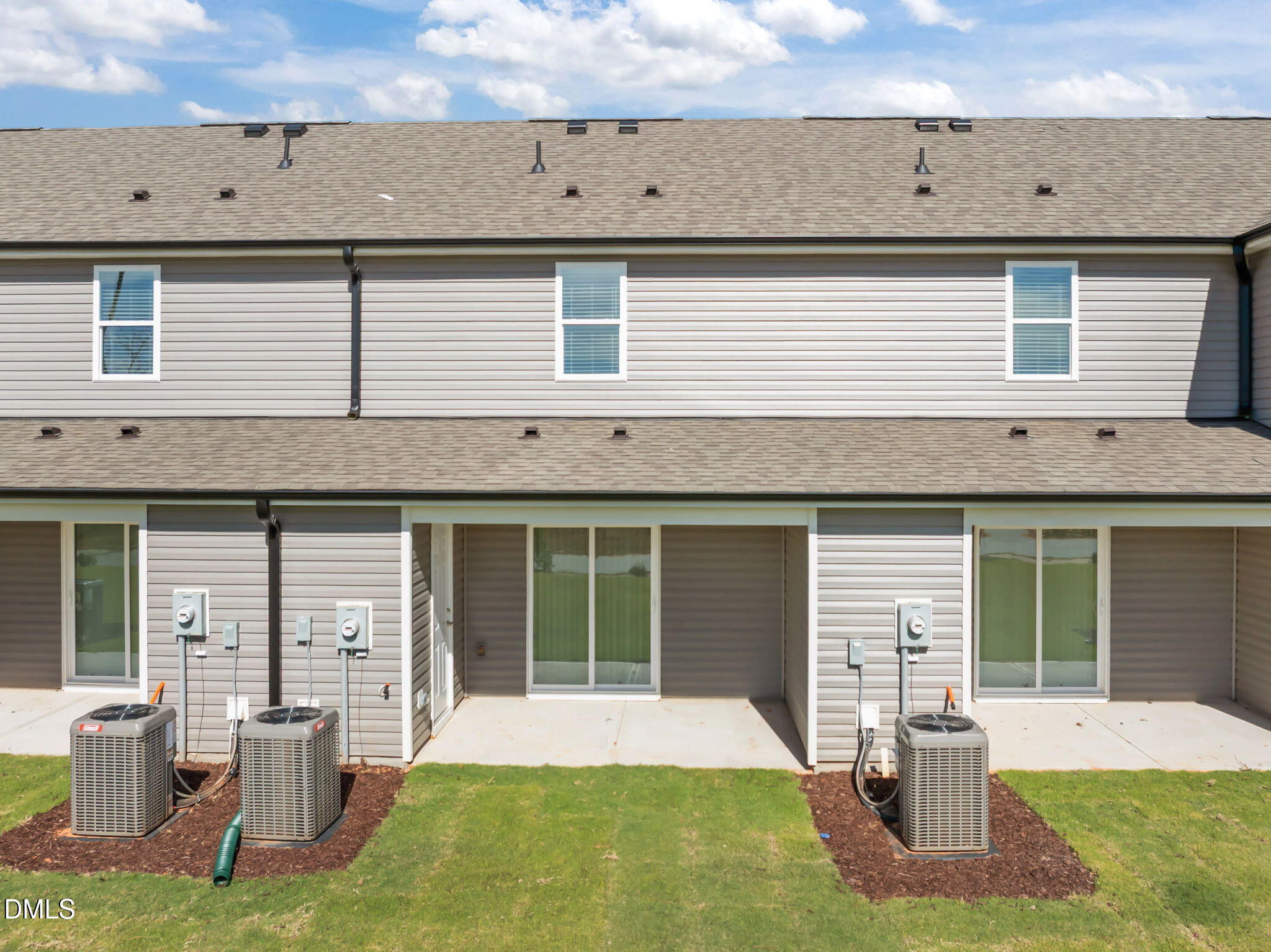 1043 Peony Lane