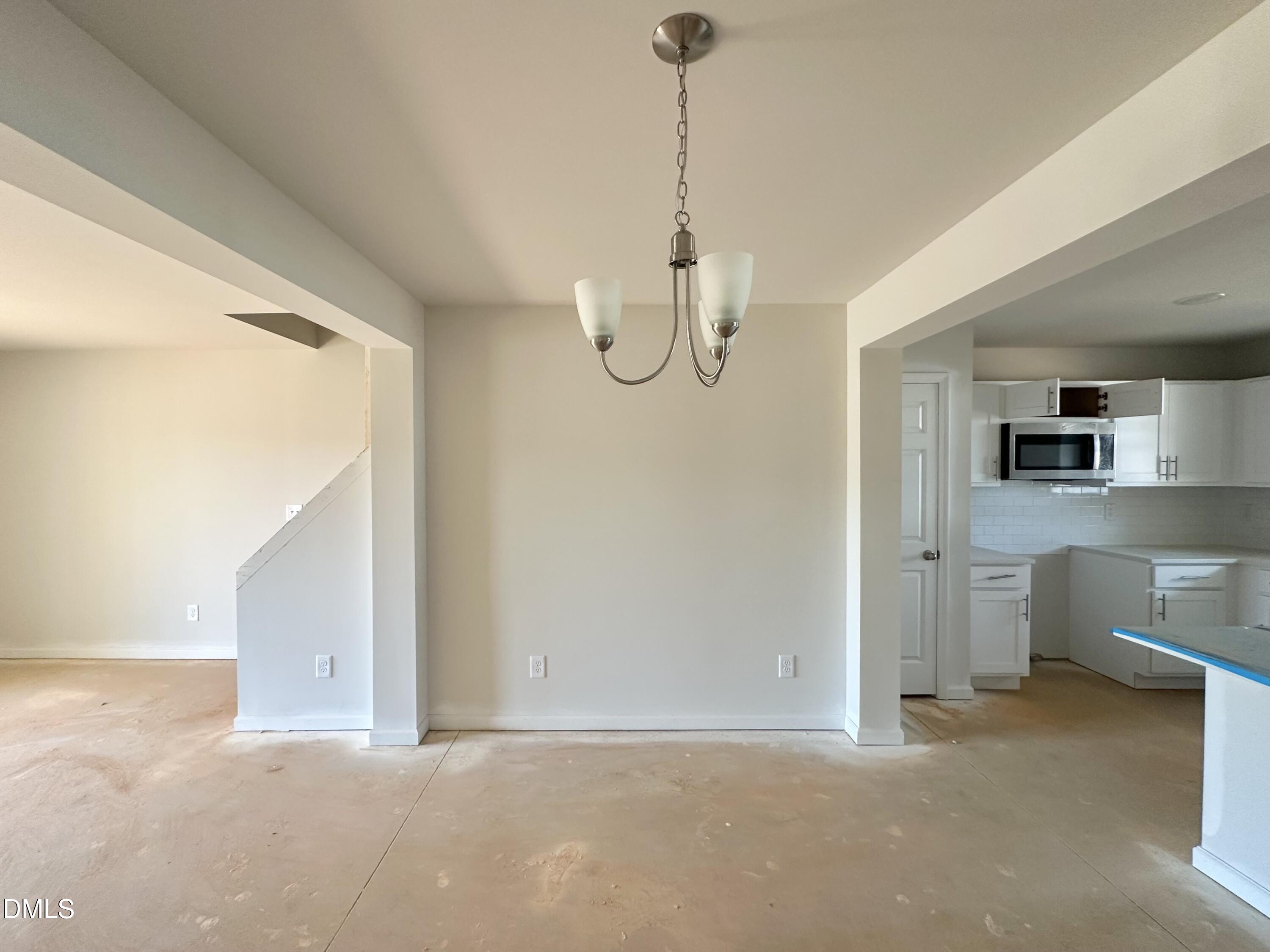 1027 Peony Lane