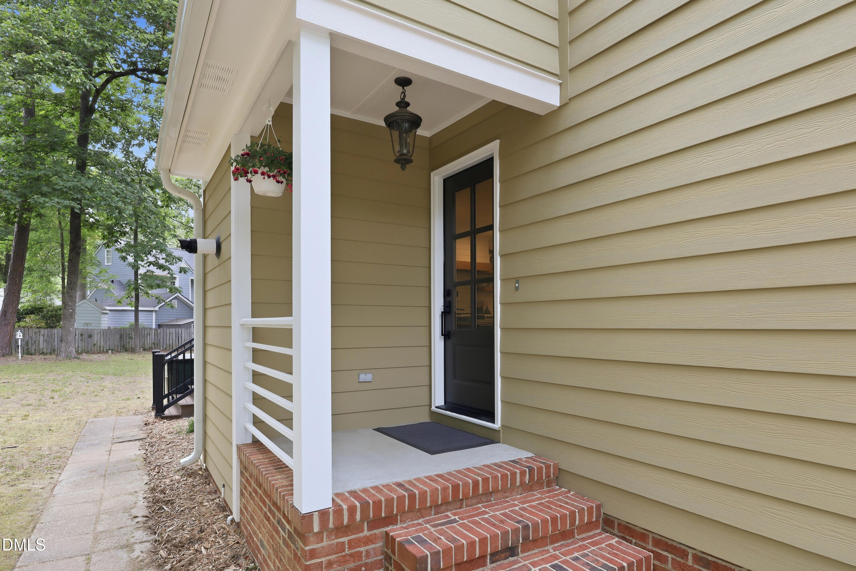 1004 Lantern Light Court