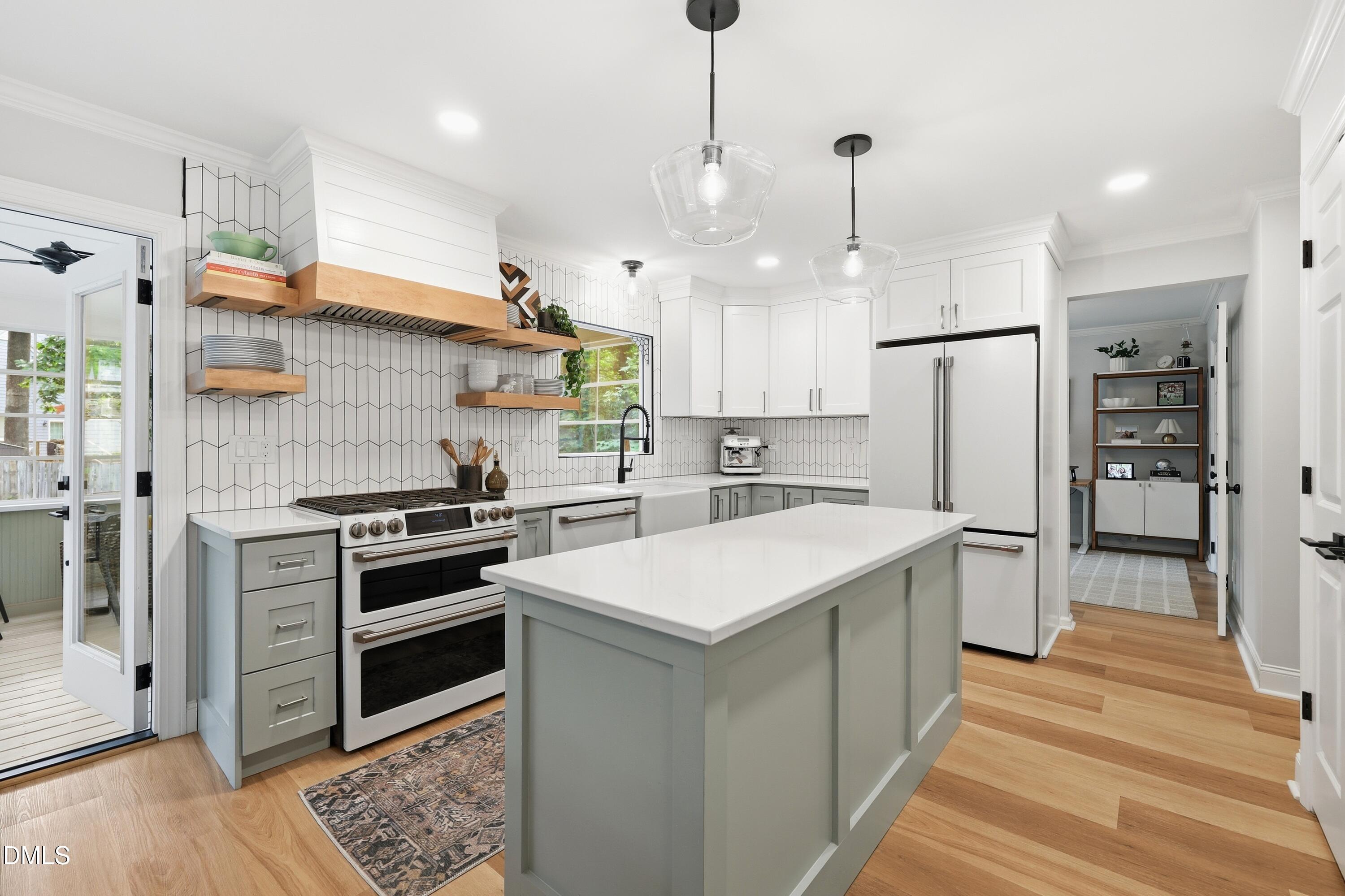 1004 Lantern Light Court