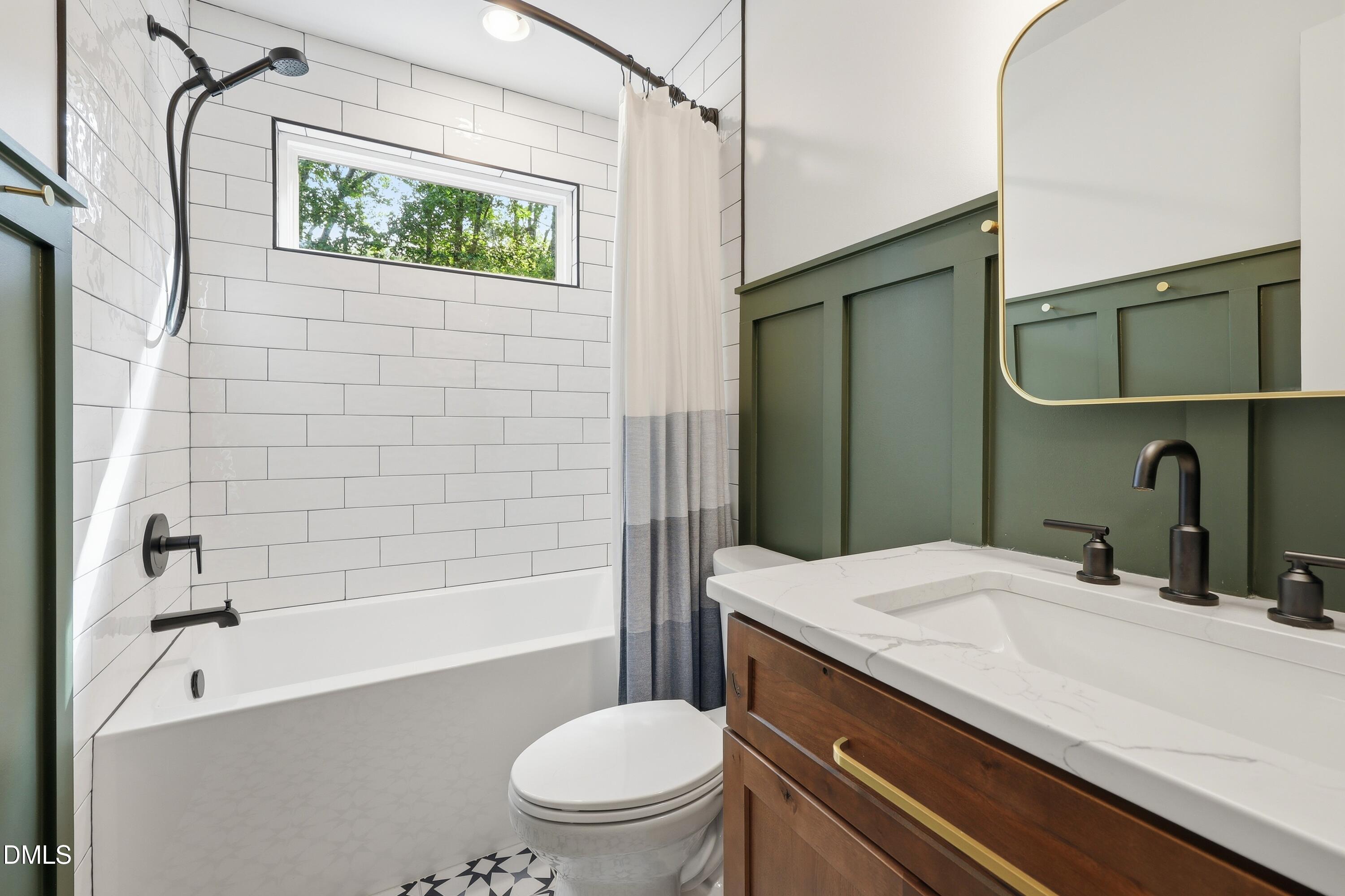 1004 Lantern Light Court