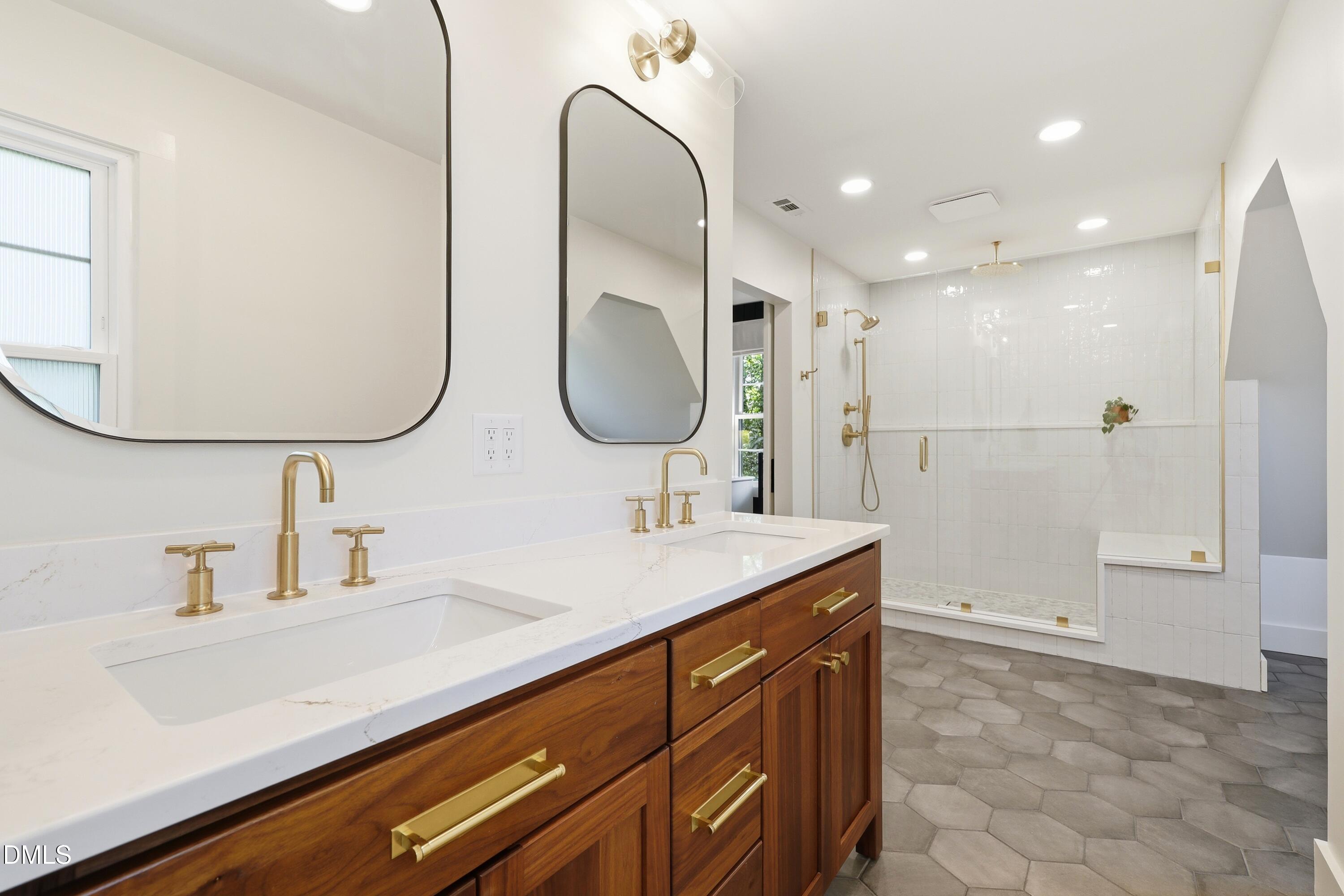 1004 Lantern Light Court