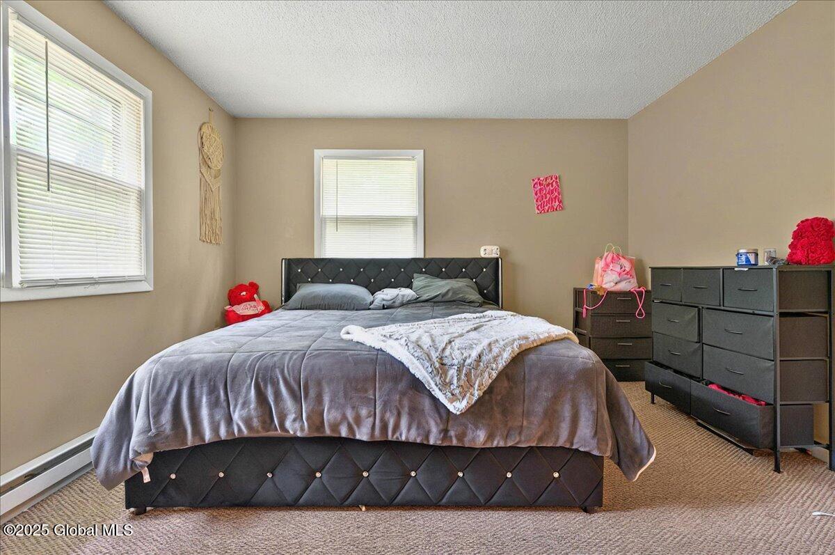 8 Hammond Drive