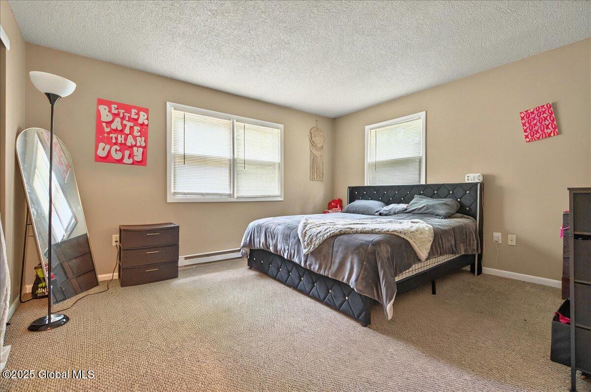 8 Hammond Drive