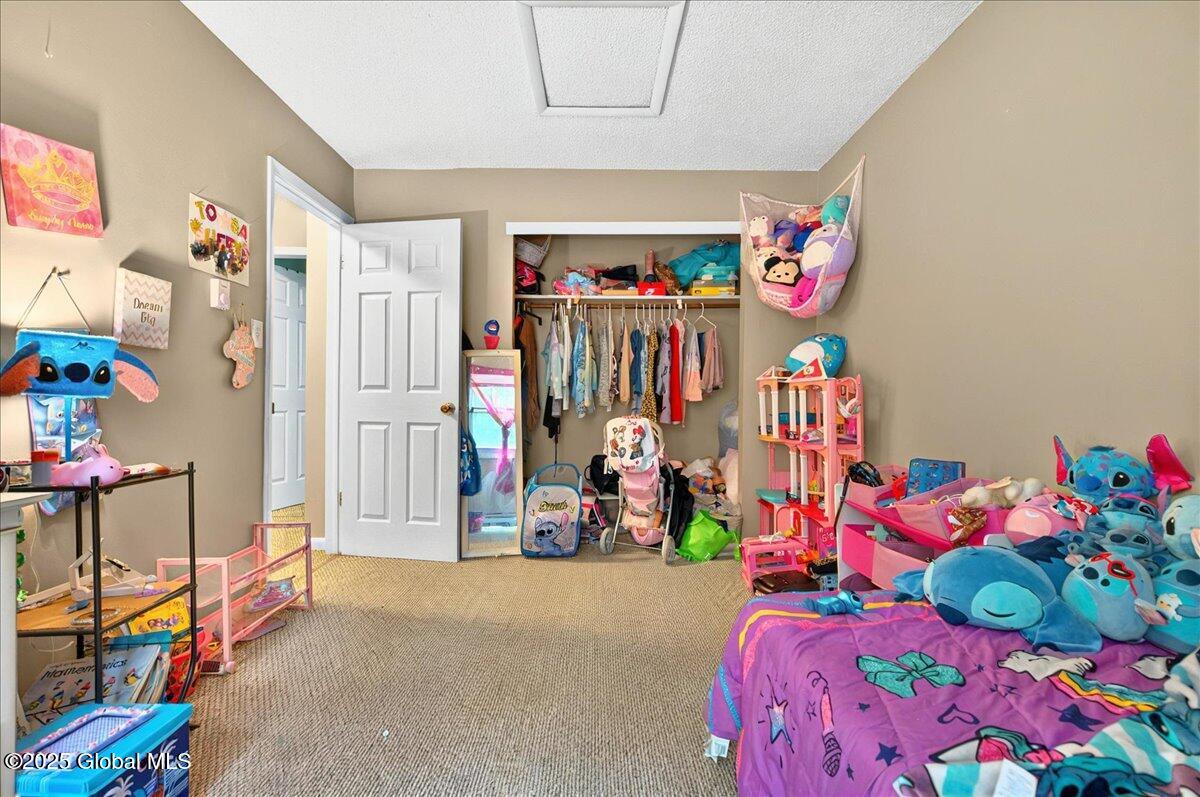 8 Hammond Drive