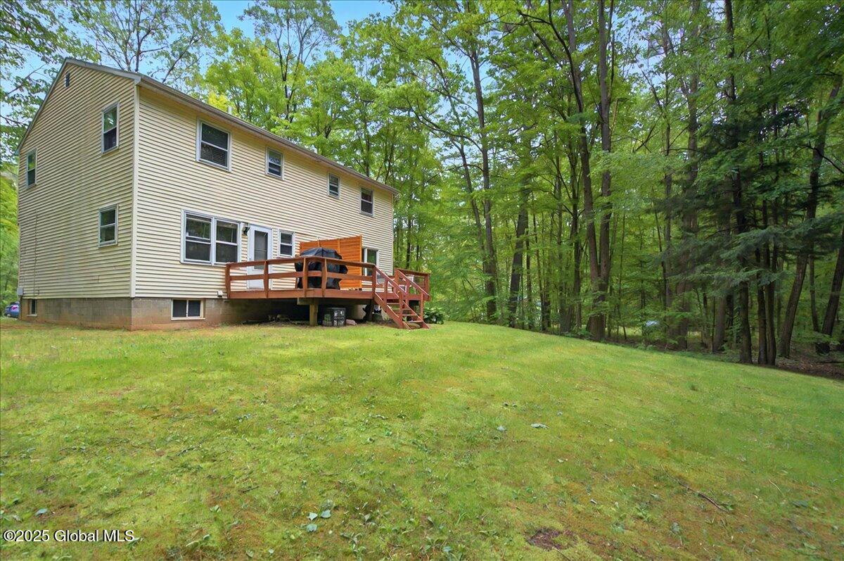 8 Hammond Drive