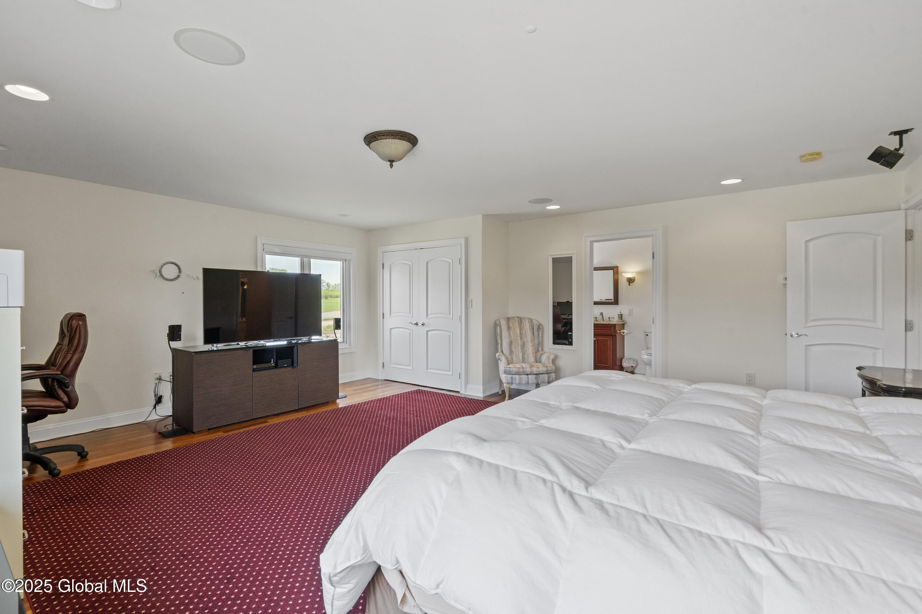 1310 Currybush Road