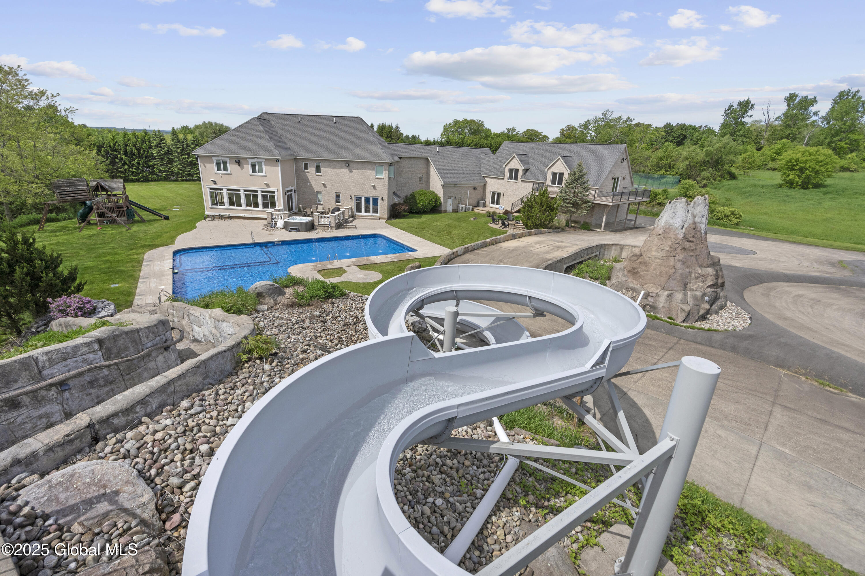 1310 Currybush Road