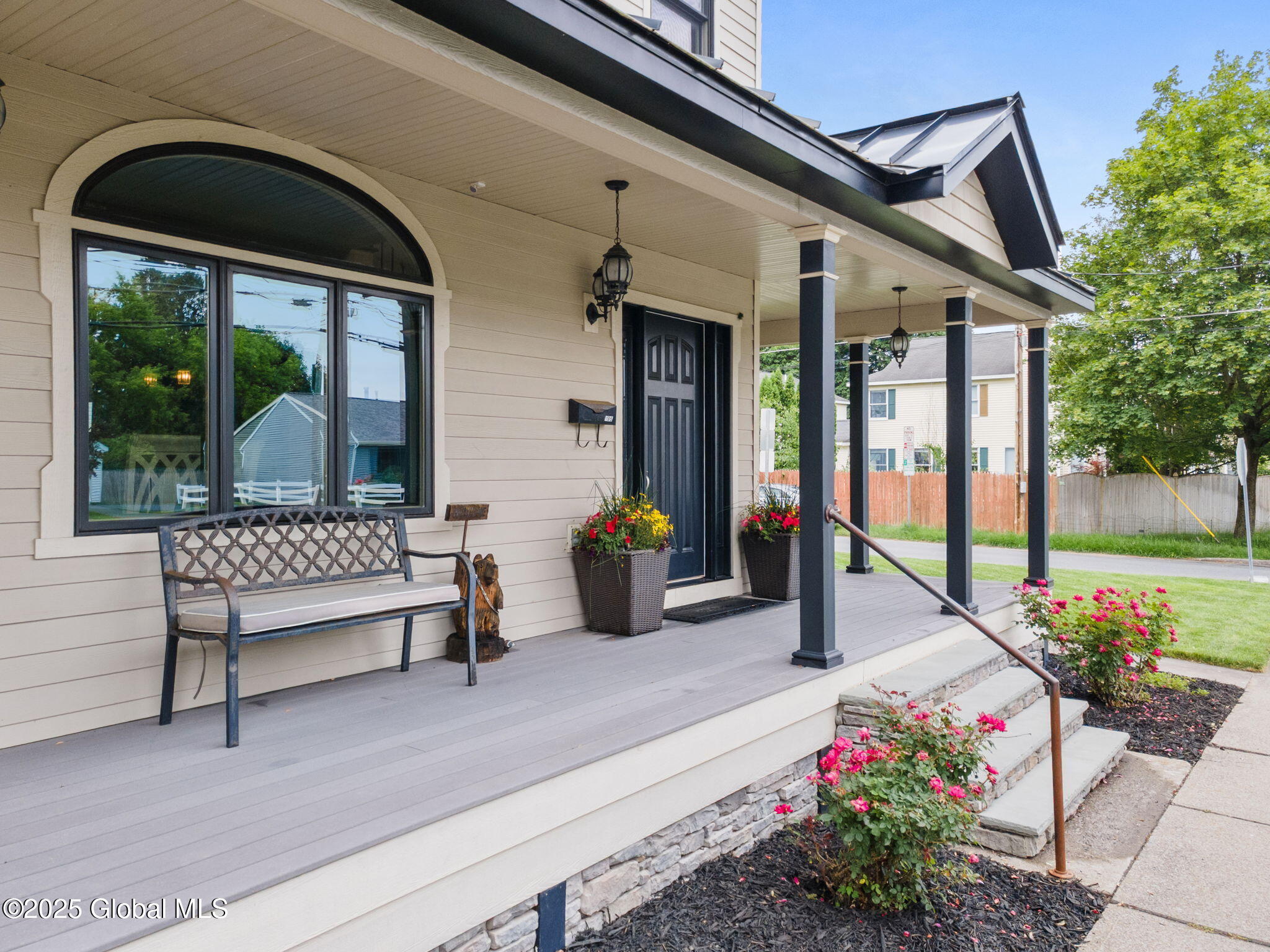 195 W Circular Street, Saratoga Springs