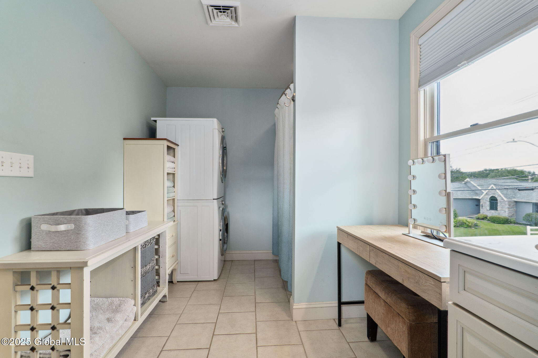 195 W Circular Street, Saratoga Springs