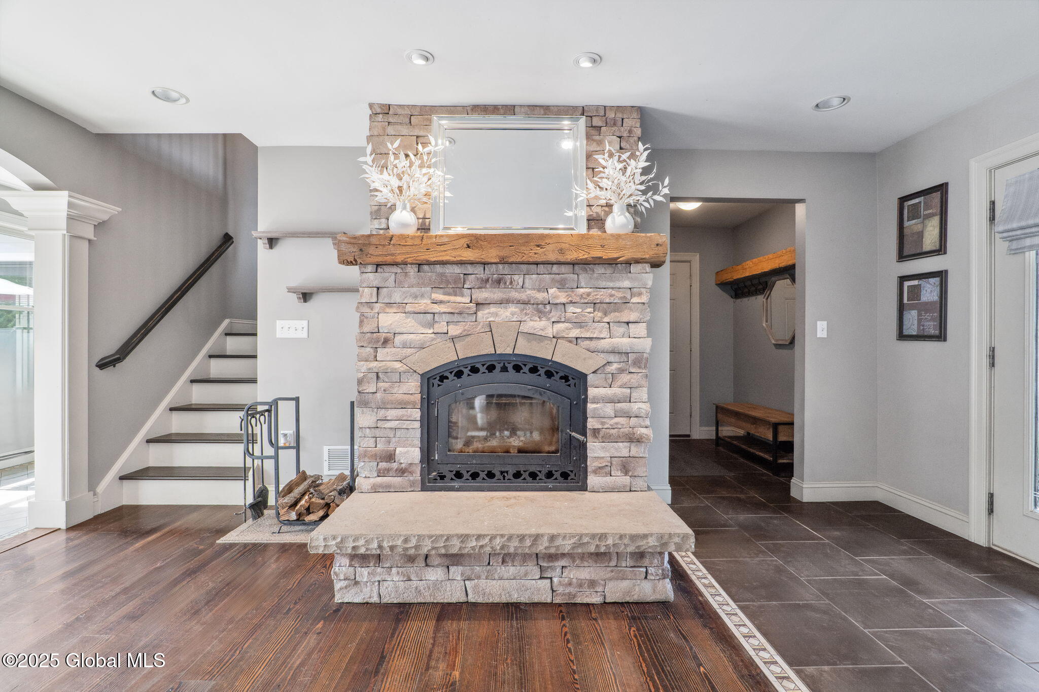 195 W Circular Street, Saratoga Springs