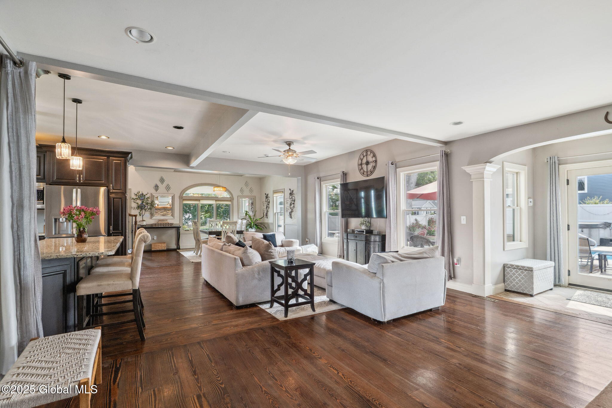 195 W Circular Street, Saratoga Springs