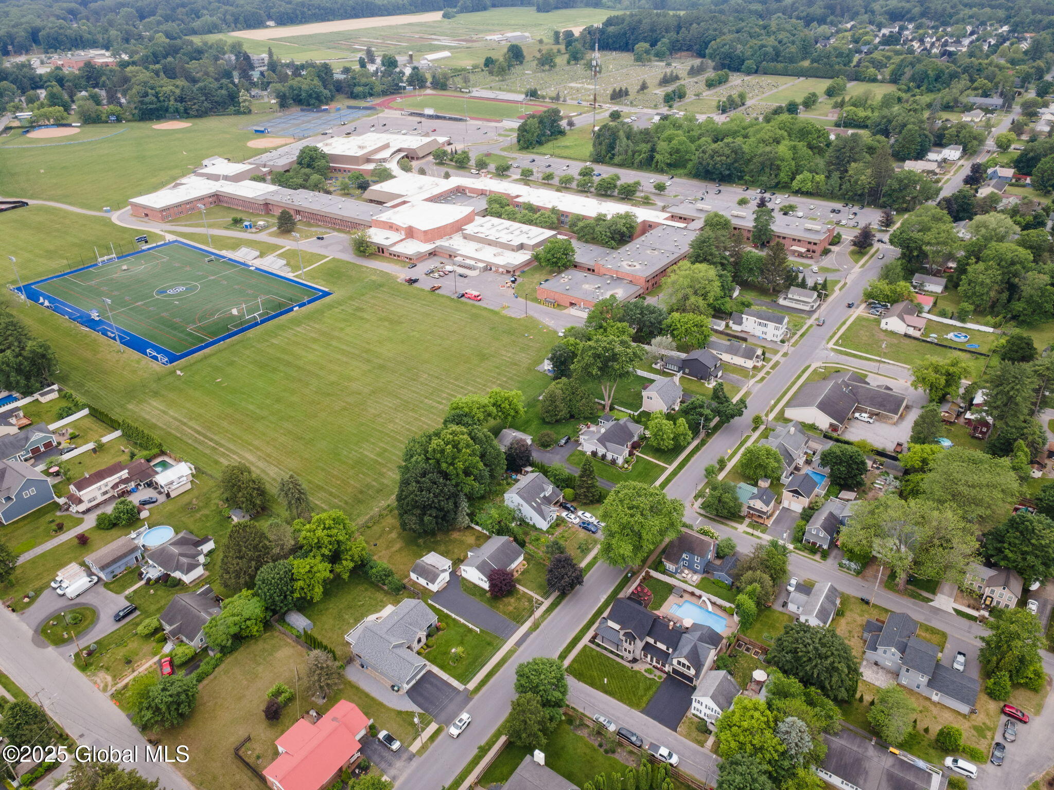 195 W Circular Street, Saratoga Springs