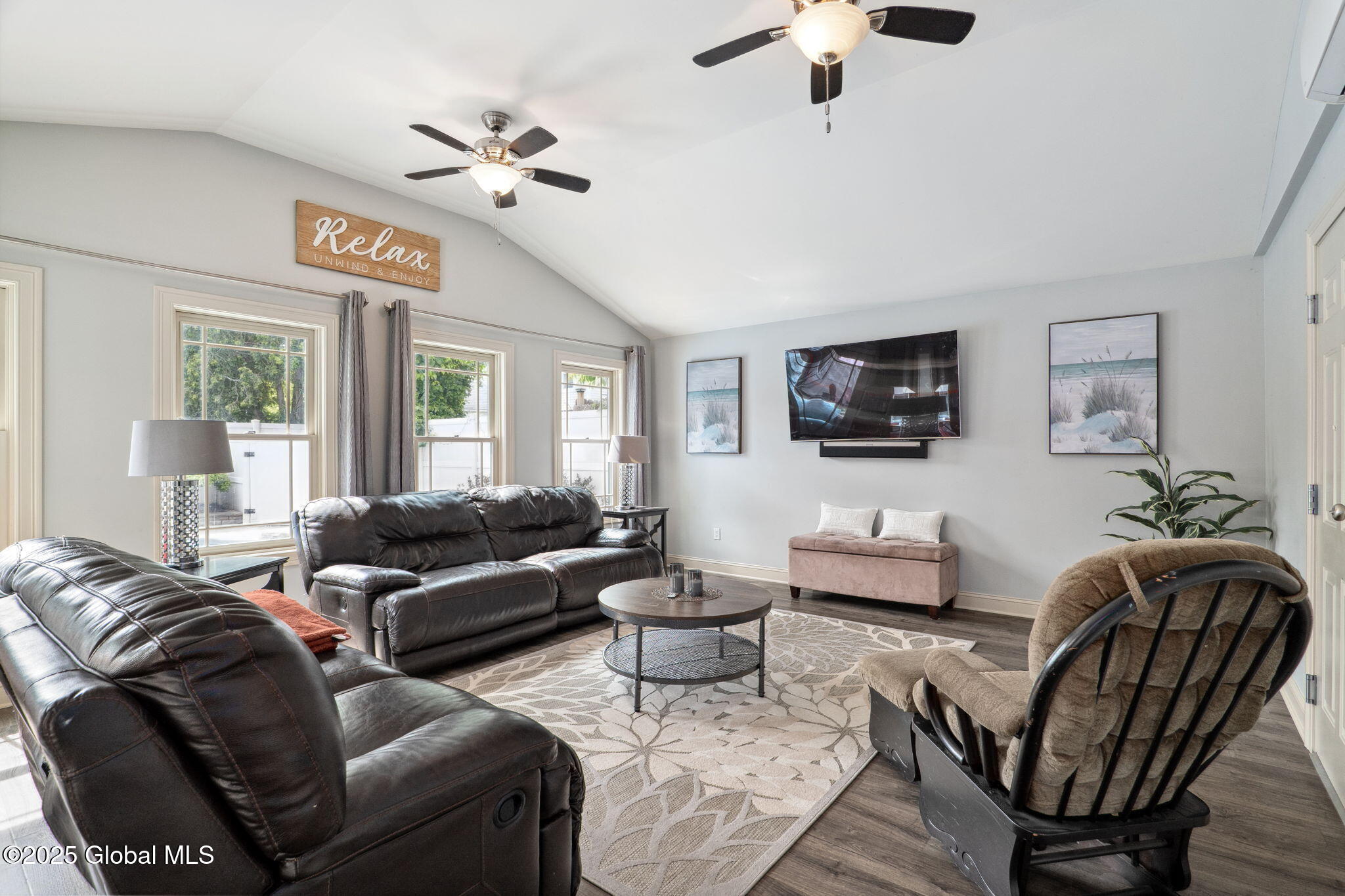 195 W Circular Street, Saratoga Springs